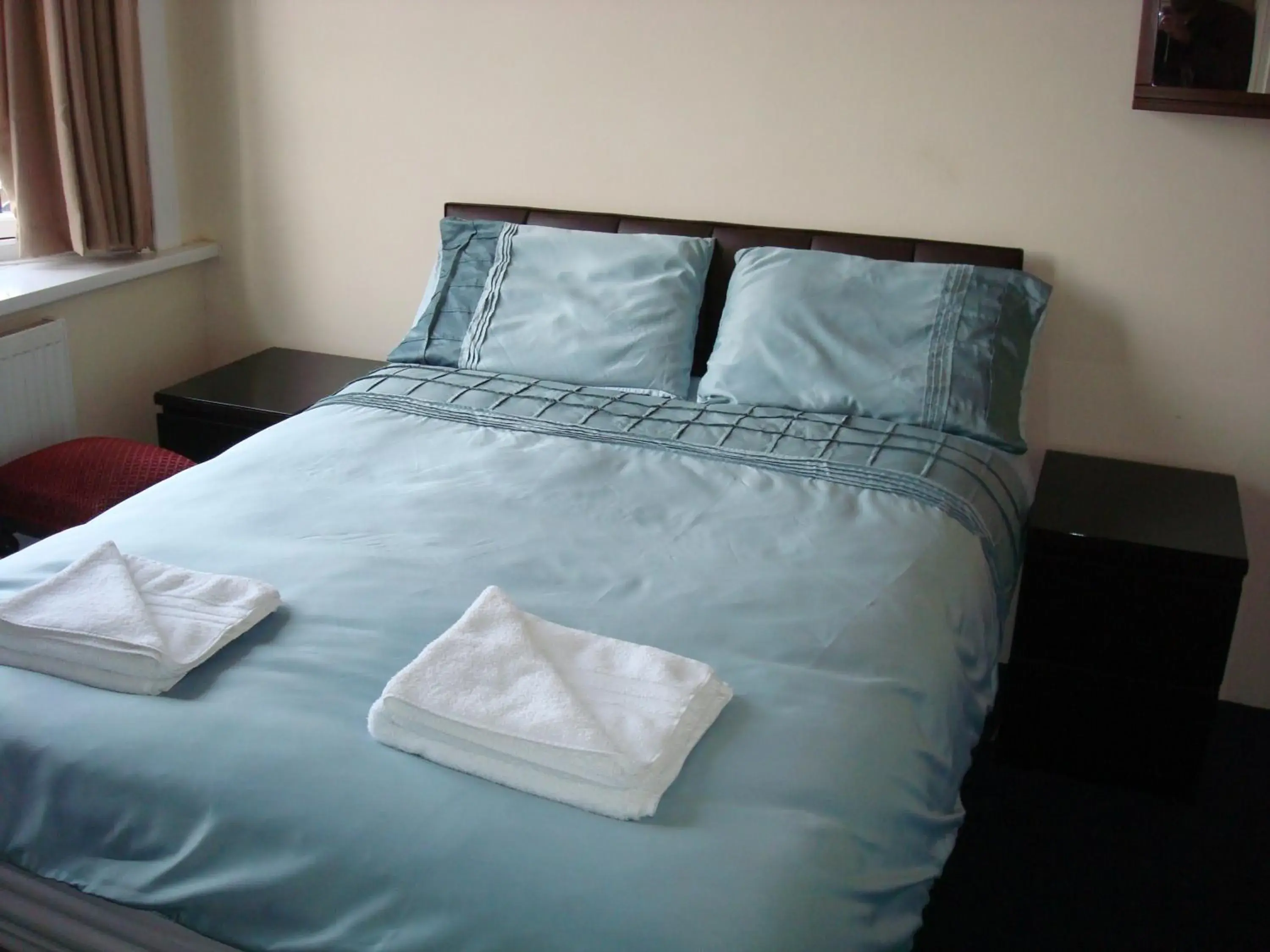 Bed in Forest Gate Hotel - Free Parking limited spaces Bed in Forest Gate Hotel - Free Parking limited spaces