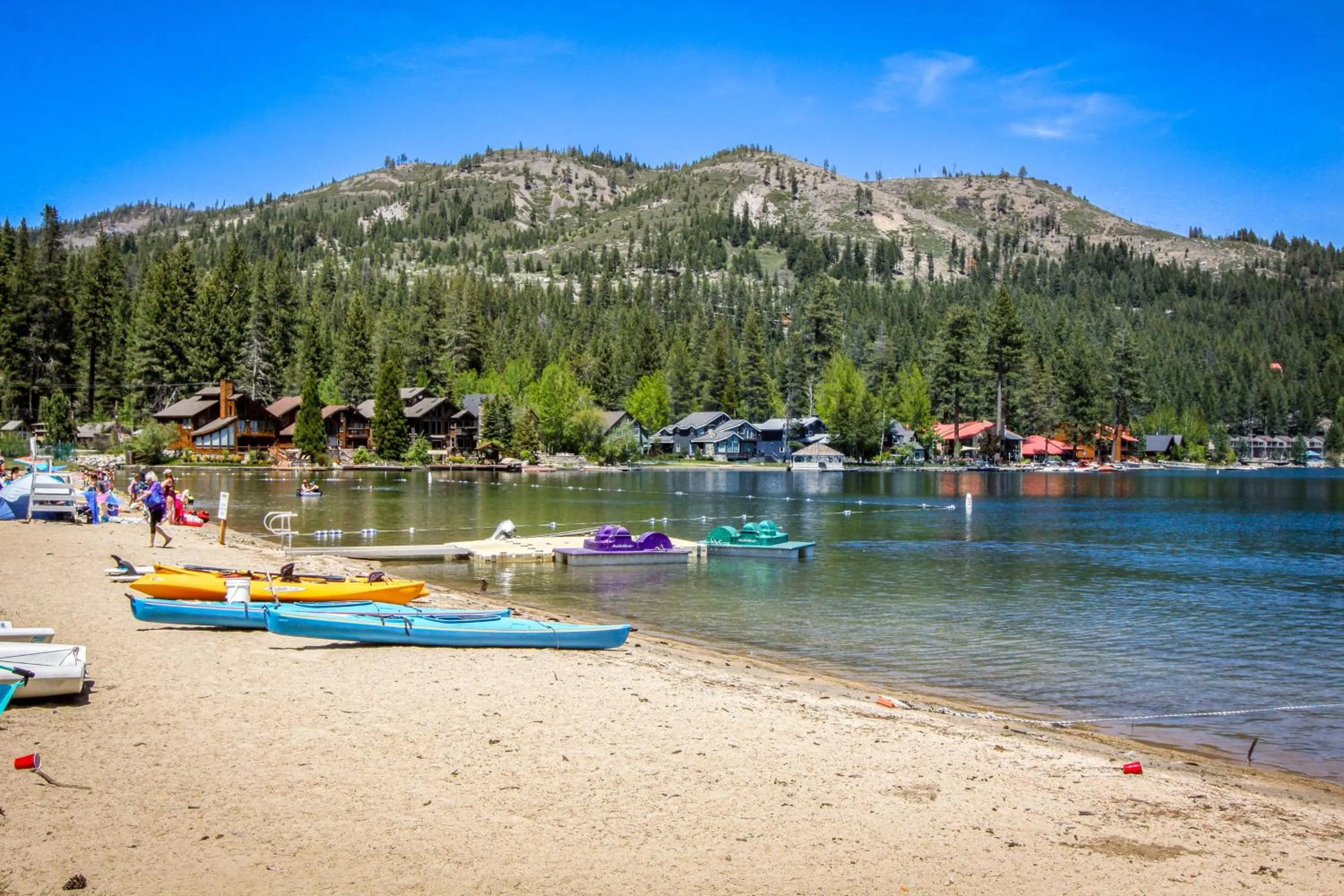 Donner Lakefront Retreat