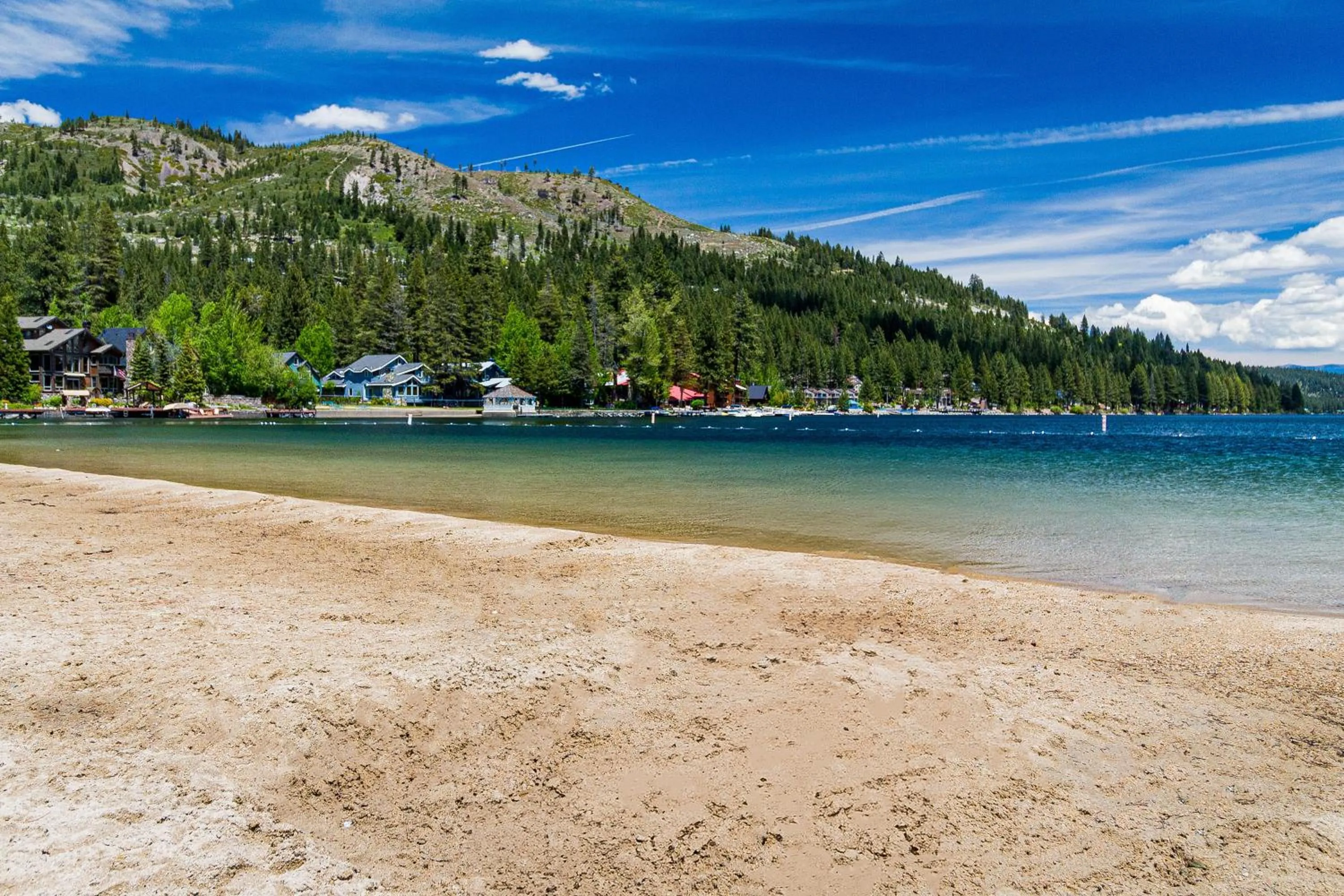Donner Lakefront Retreat