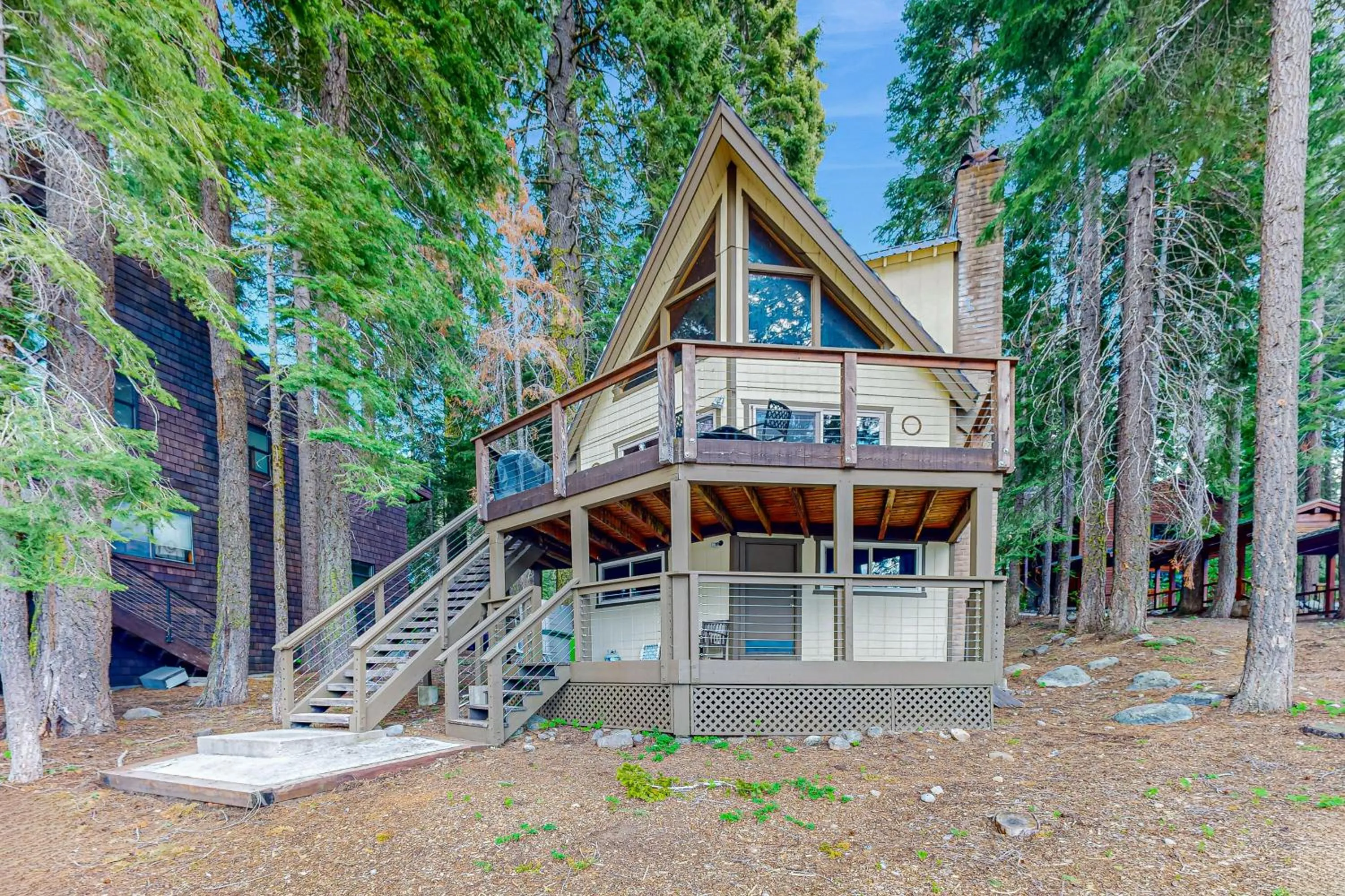 Donner Lakefront Retreat
