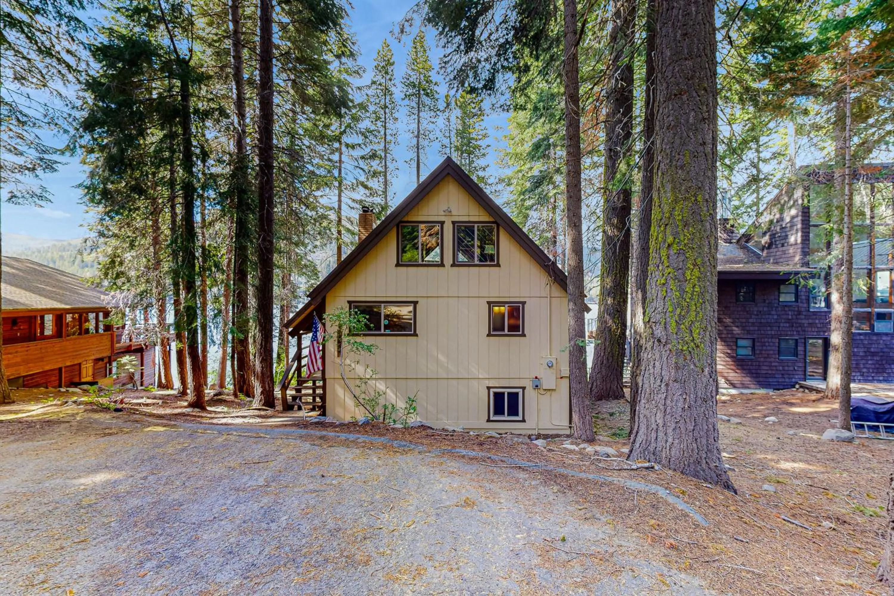Donner Lakefront Retreat