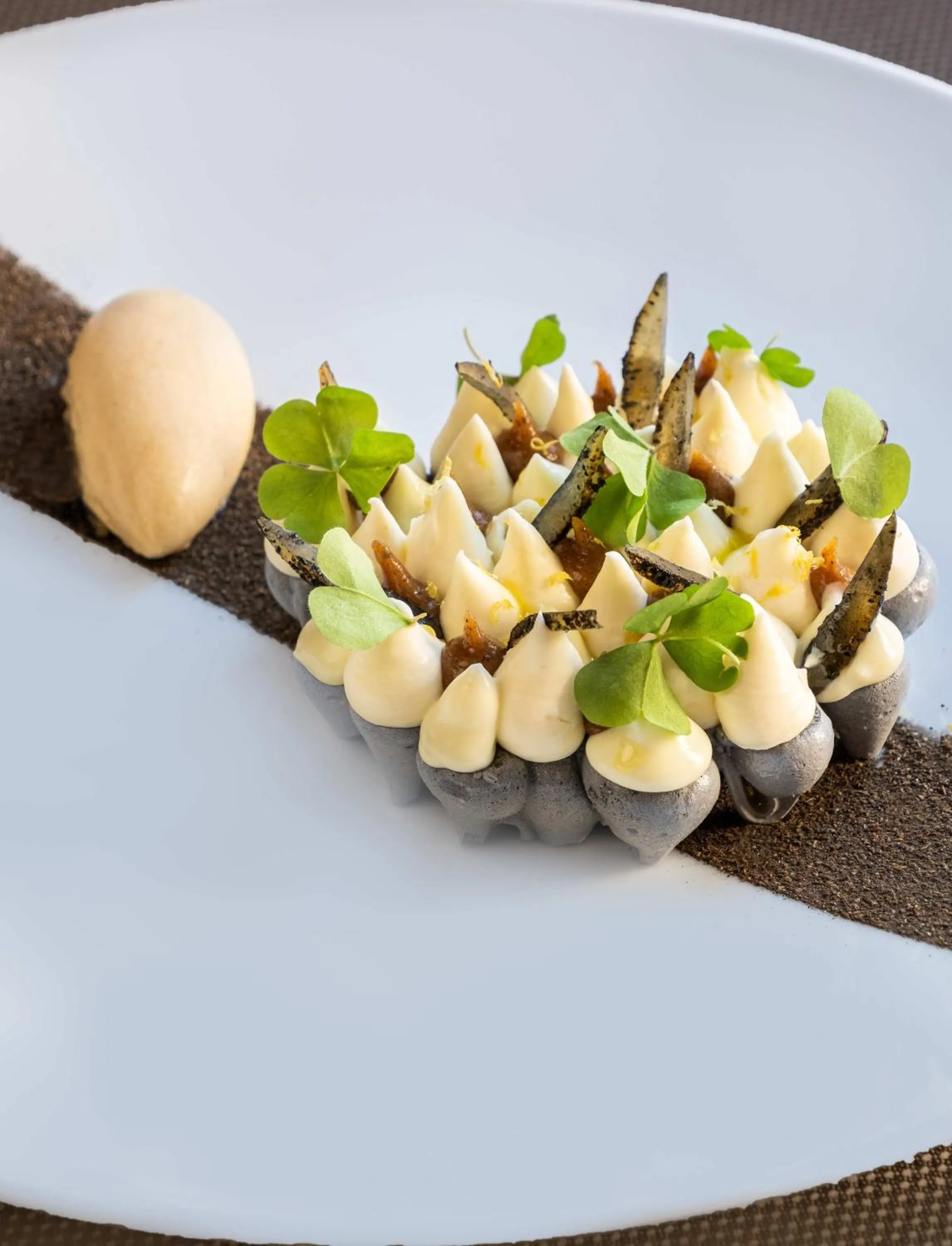 Restaurant/places to eat in Château De Pray