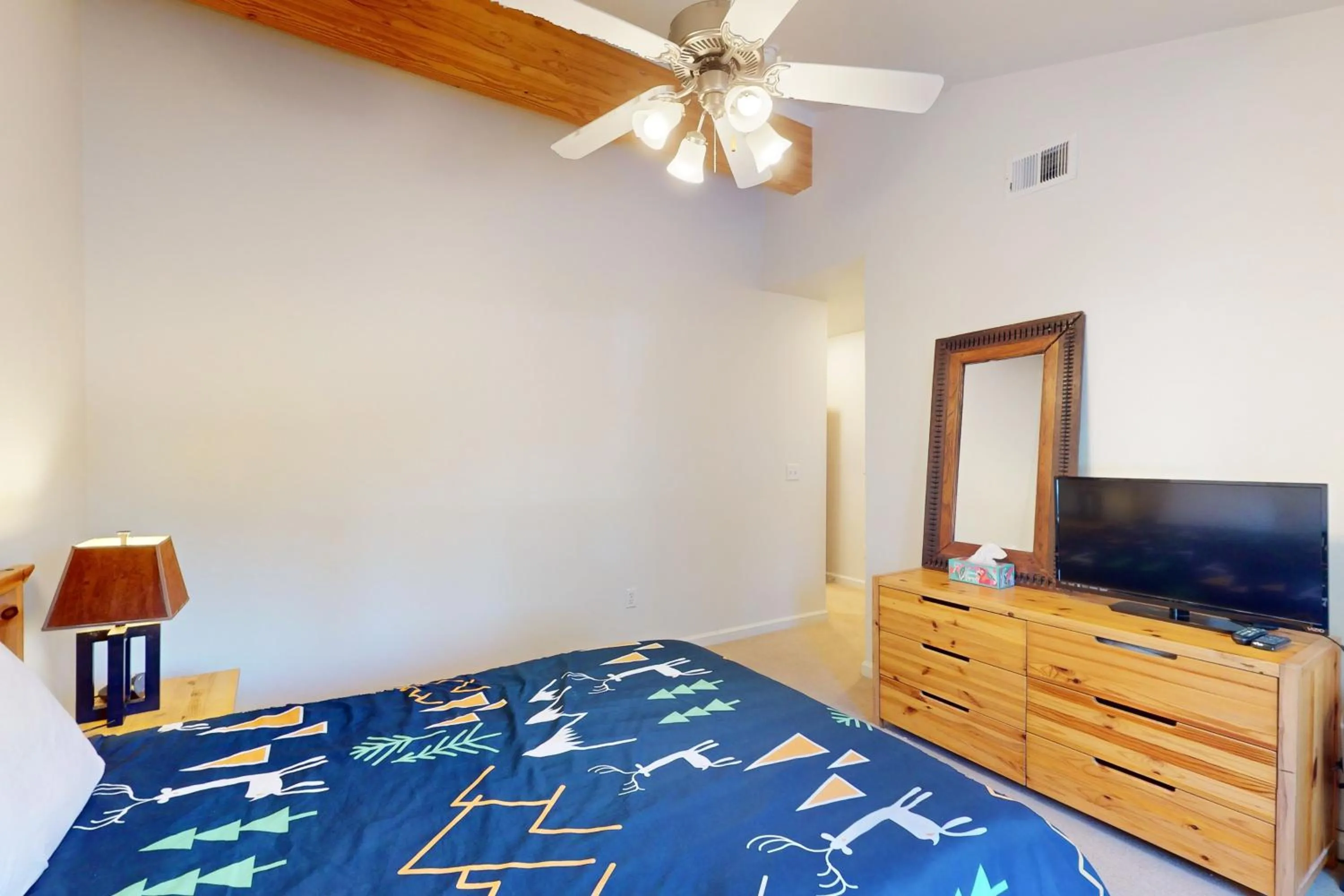 Bed in Squaw Valley Ski Flat