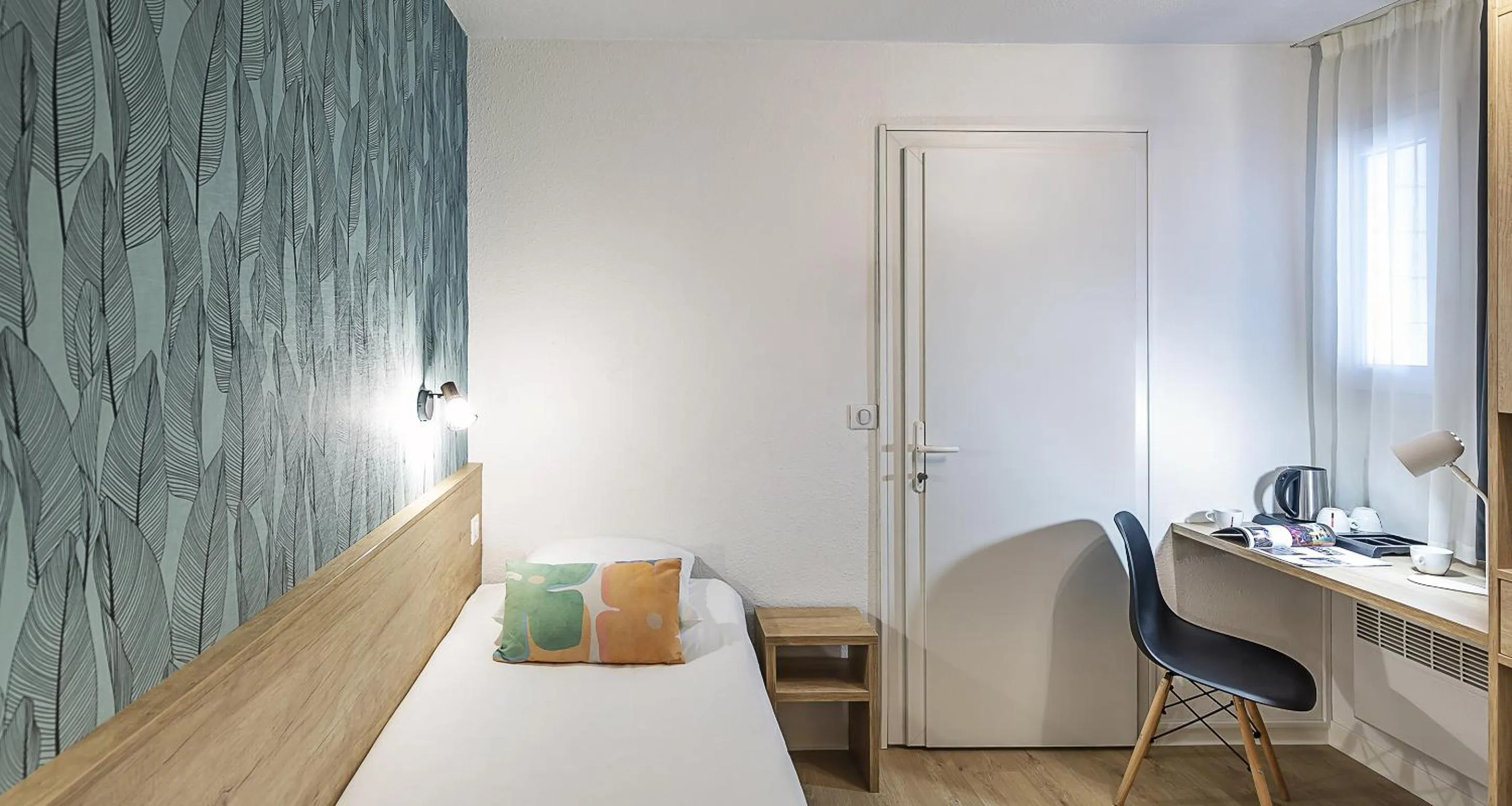 Bed in Ostal Pau Universite - Sure Hotel Collection by Best Western