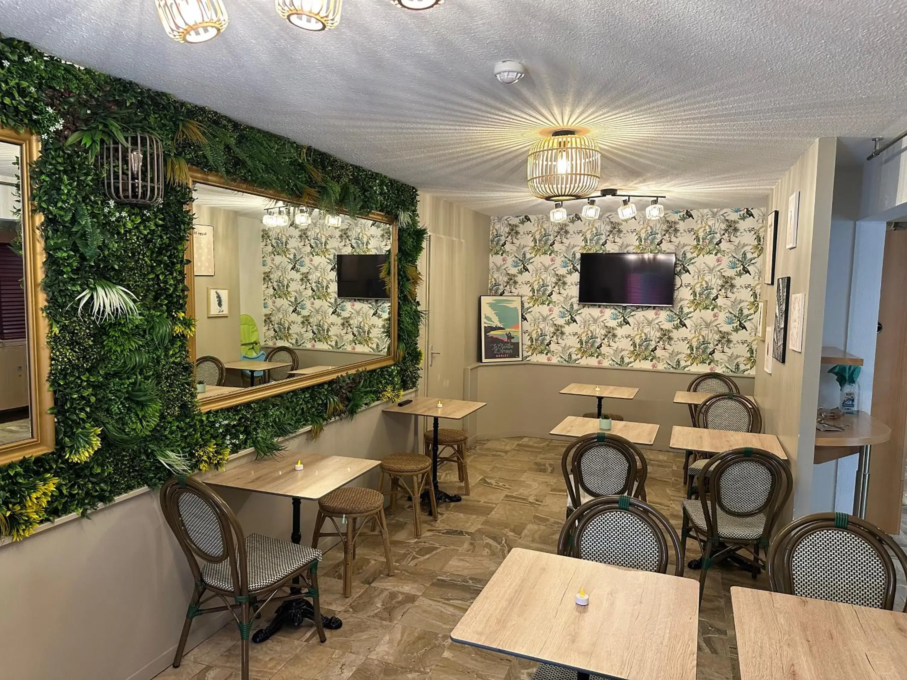 Breakfast in Ostal Pau Universite - Sure Hotel Collection by Best Western Breakfast in Ostal Pau Universite - Sure Hotel Collection by Best Western