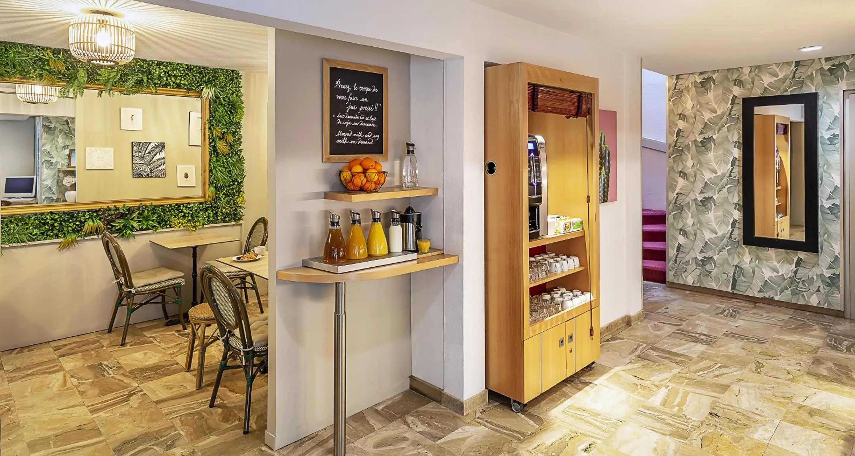 Breakfast in Ostal Pau Universite - Sure Hotel Collection by Best Western Breakfast in Ostal Pau Universite - Sure Hotel Collection by Best Western
