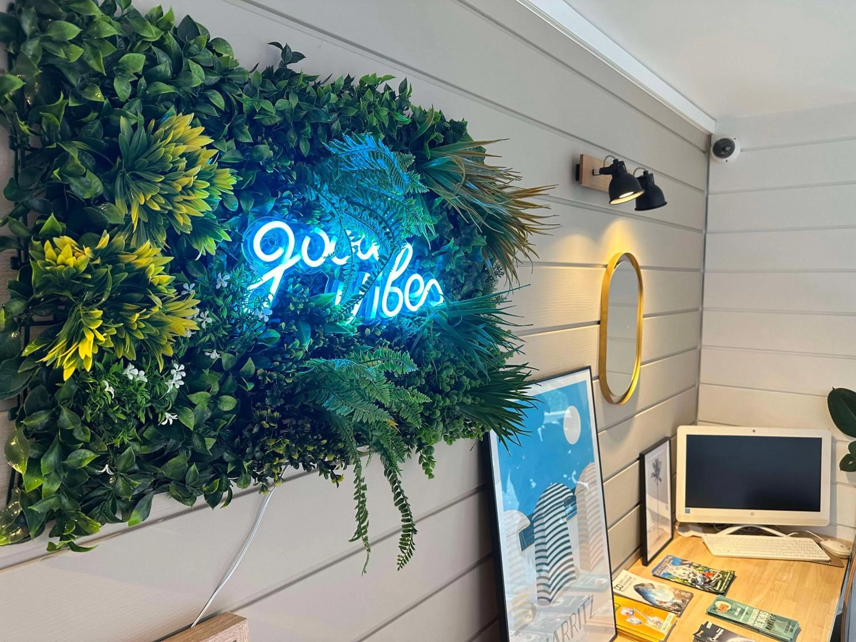 Lobby or reception in Ostal Pau Universite - Sure Hotel Collection by Best Western