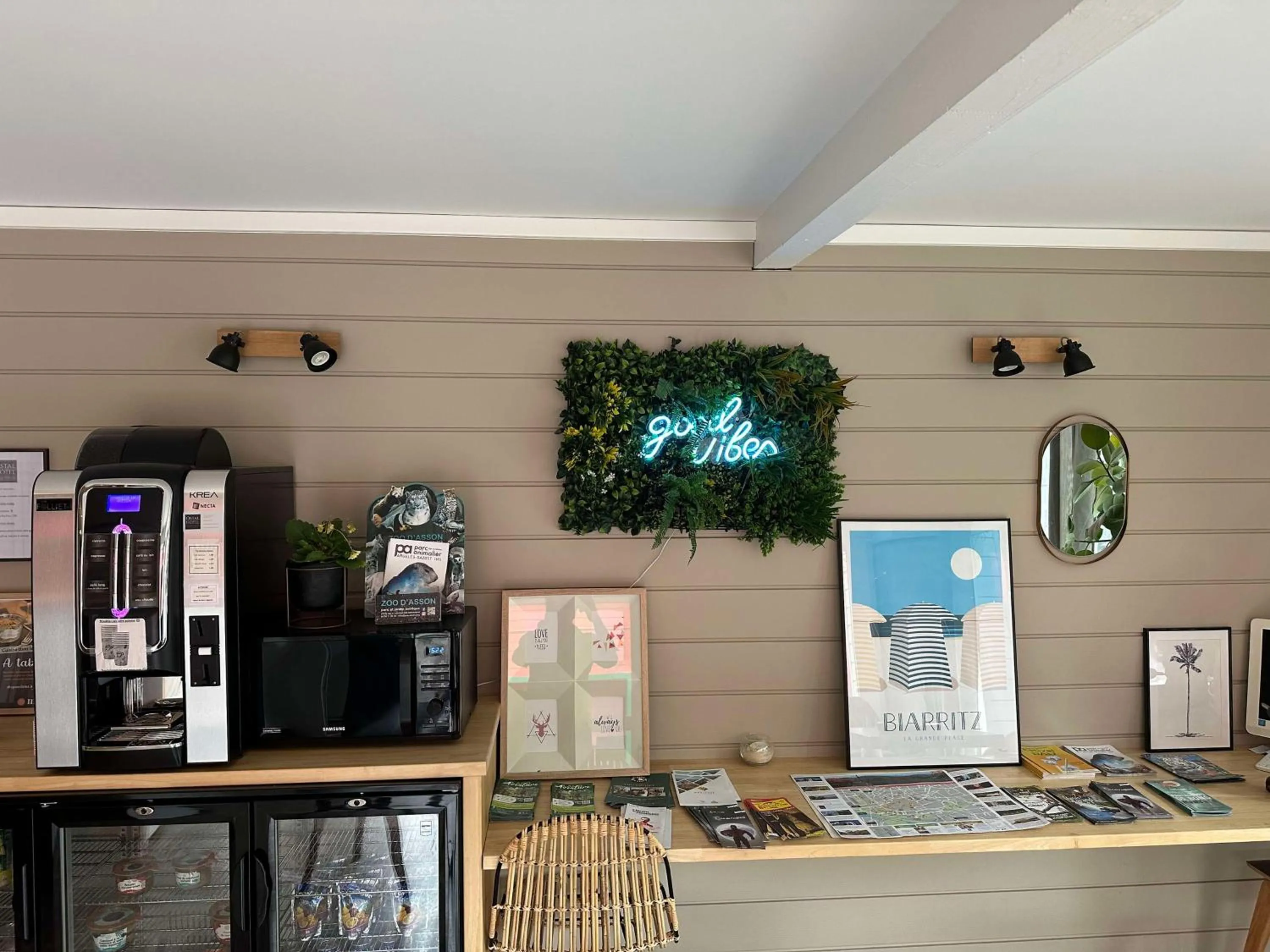 Lobby or reception in Ostal Pau Universite - Sure Hotel Collection by Best Western