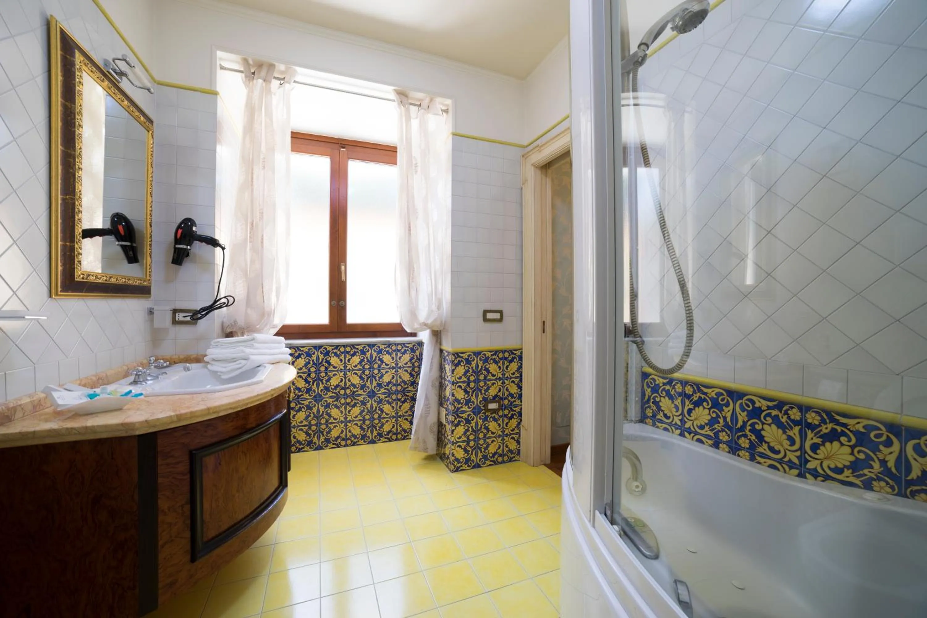 Bathroom in B&B 'O Sole Mio!