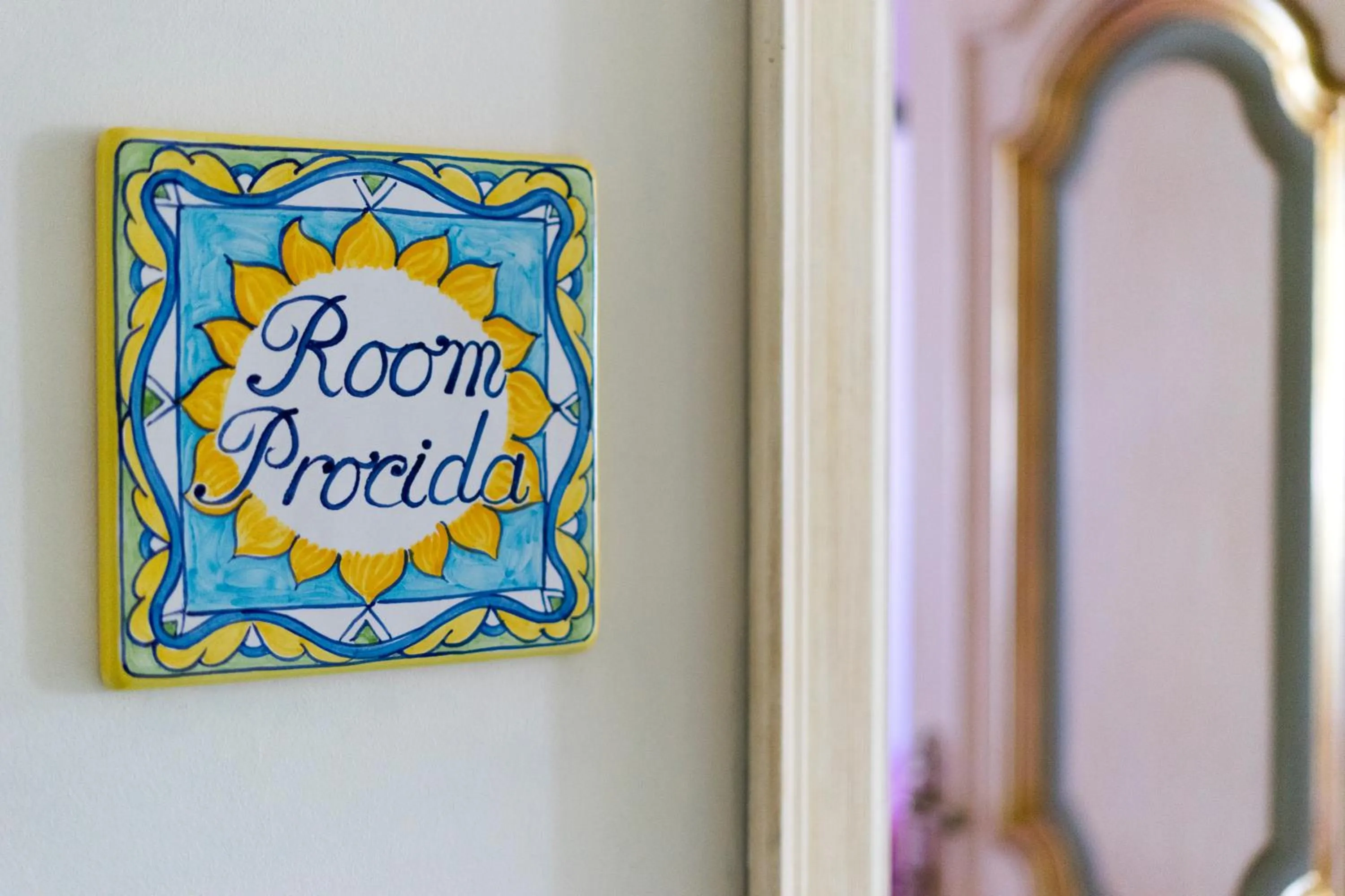 Decorative detail in B&B 'O Sole Mio!