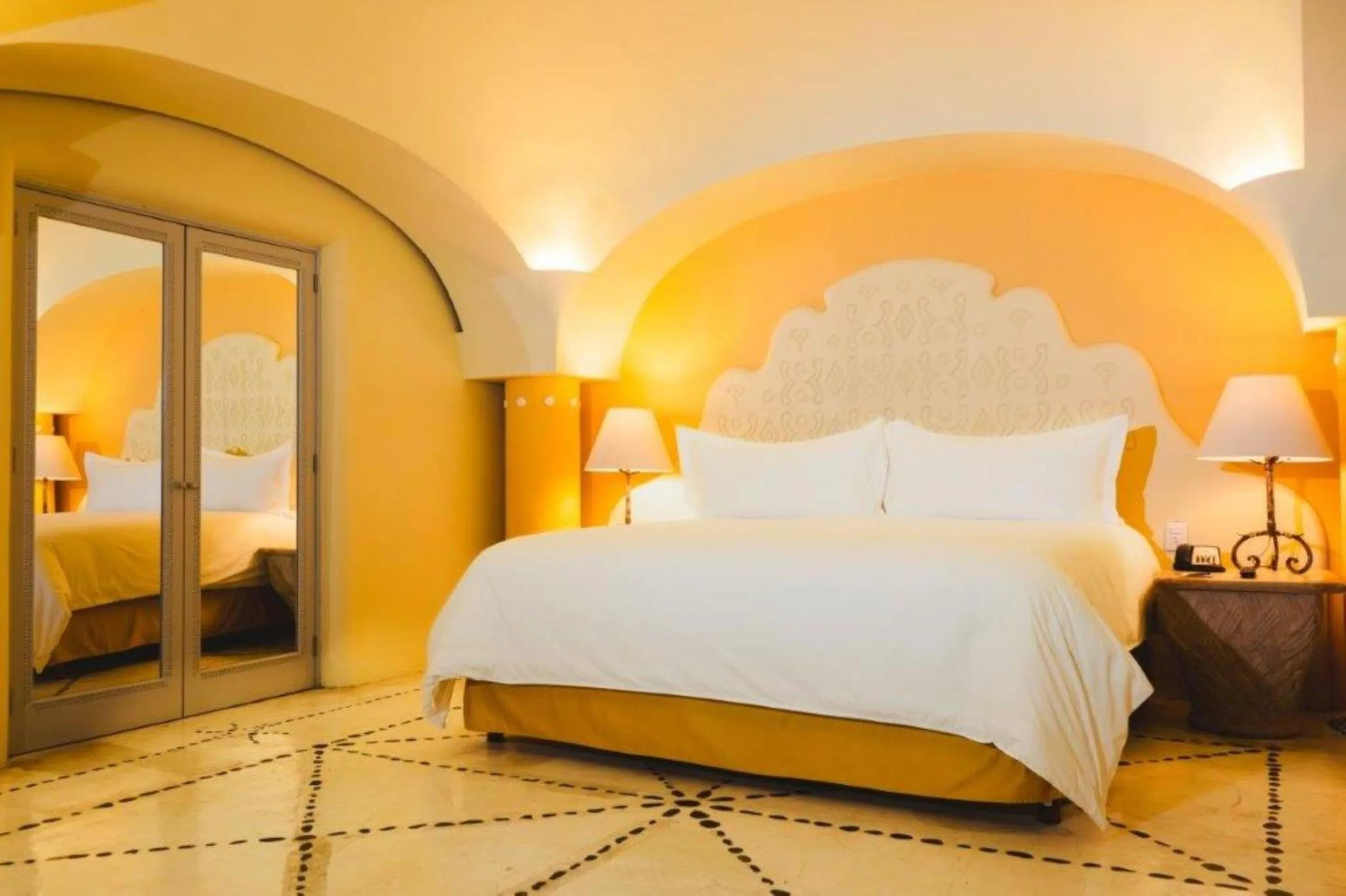 Bedroom, Bed in Quinta Real Huatulco