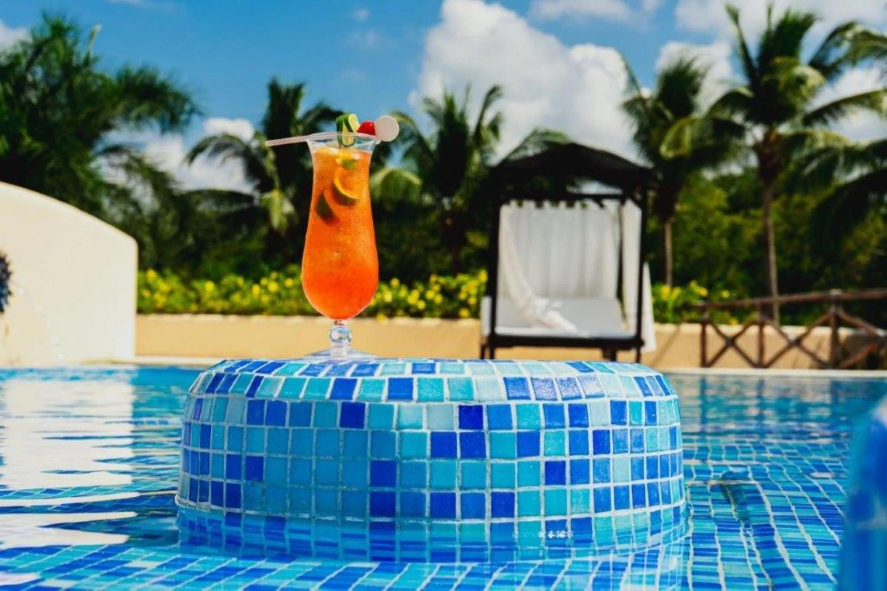 Swimming pool in Quinta Real Huatulco