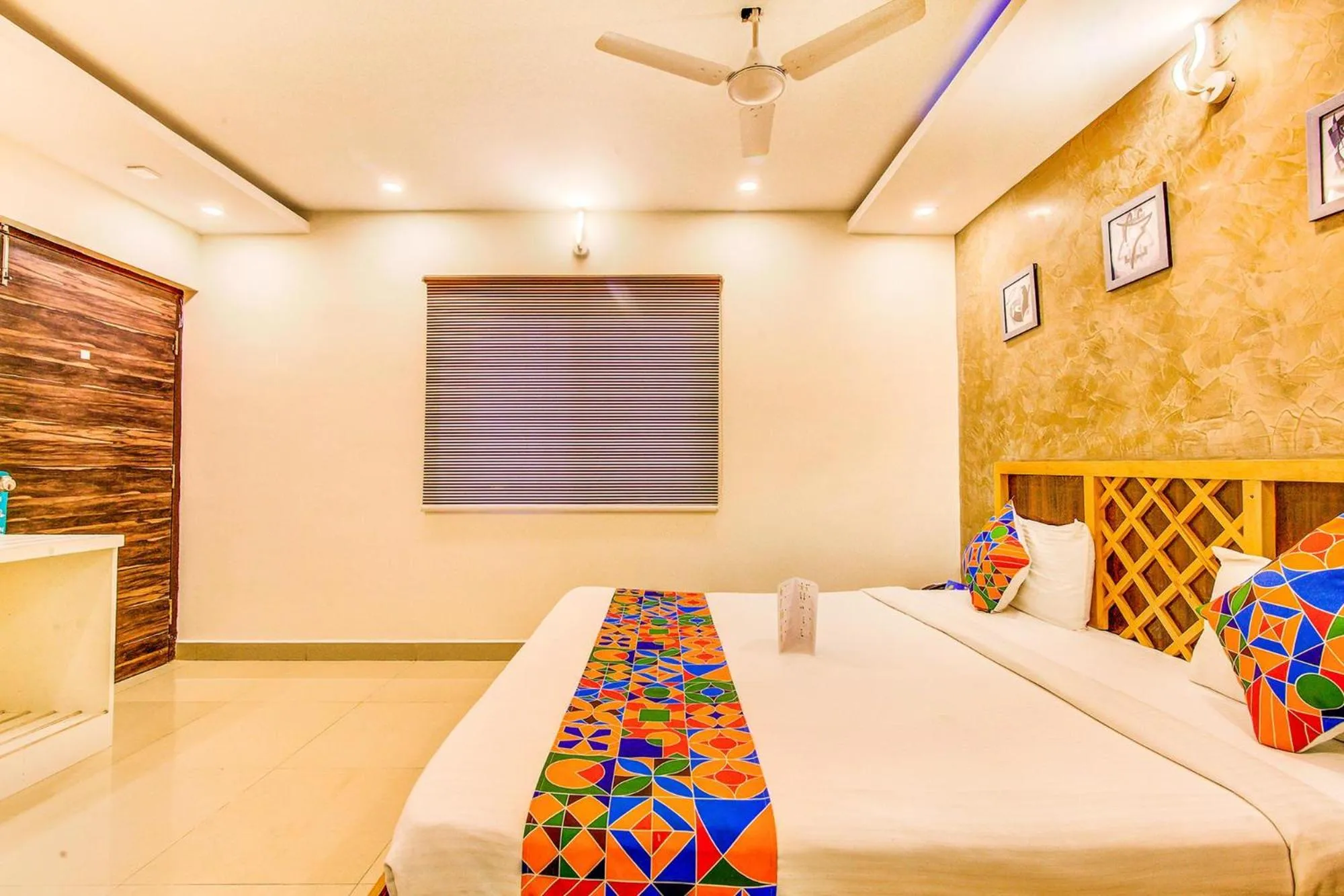 Bed in FabExpress Mayuri Residency - Marathahalli