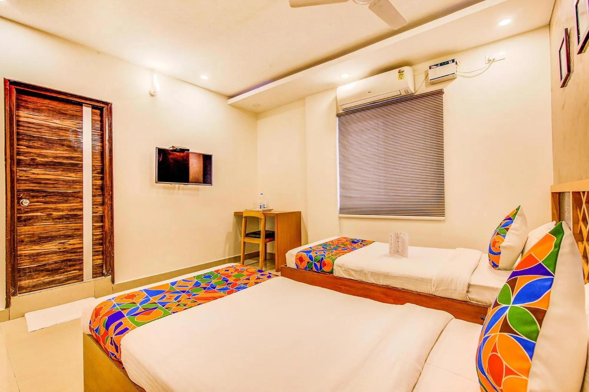 Bed in FabExpress Mayuri Residency - Marathahalli