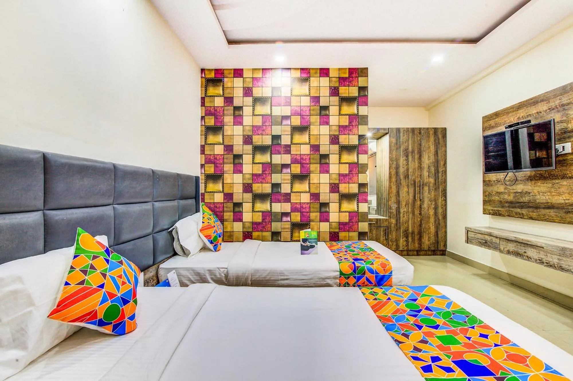 Bed in FabExpress Mayuri Residency - Marathahalli