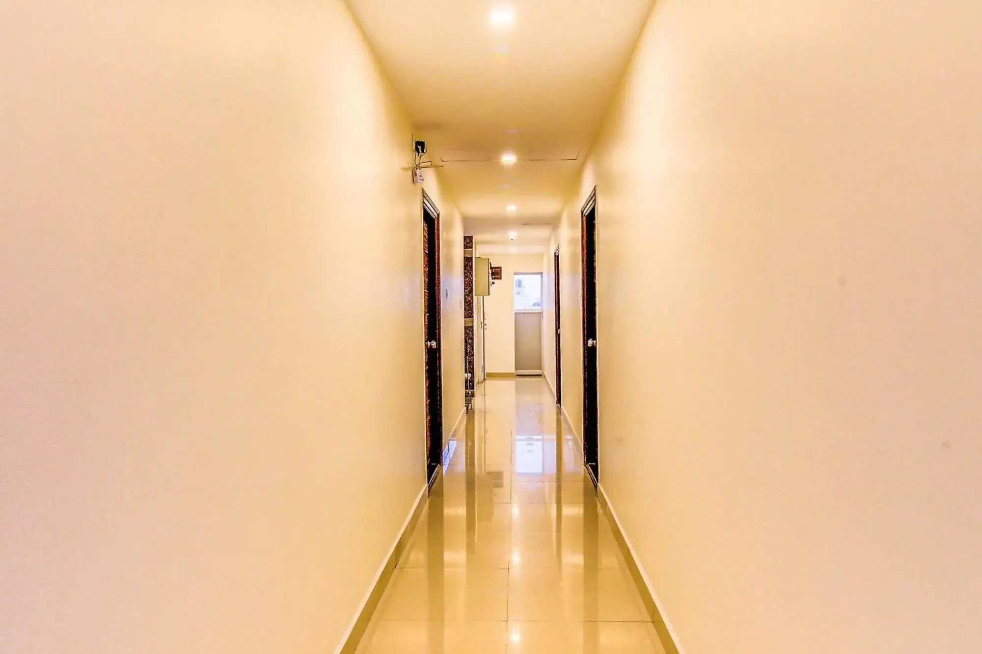 Lobby or reception in FabExpress Mayuri Residency - Marathahalli Lobby or reception in FabExpress Mayuri Residency - Marathahalli