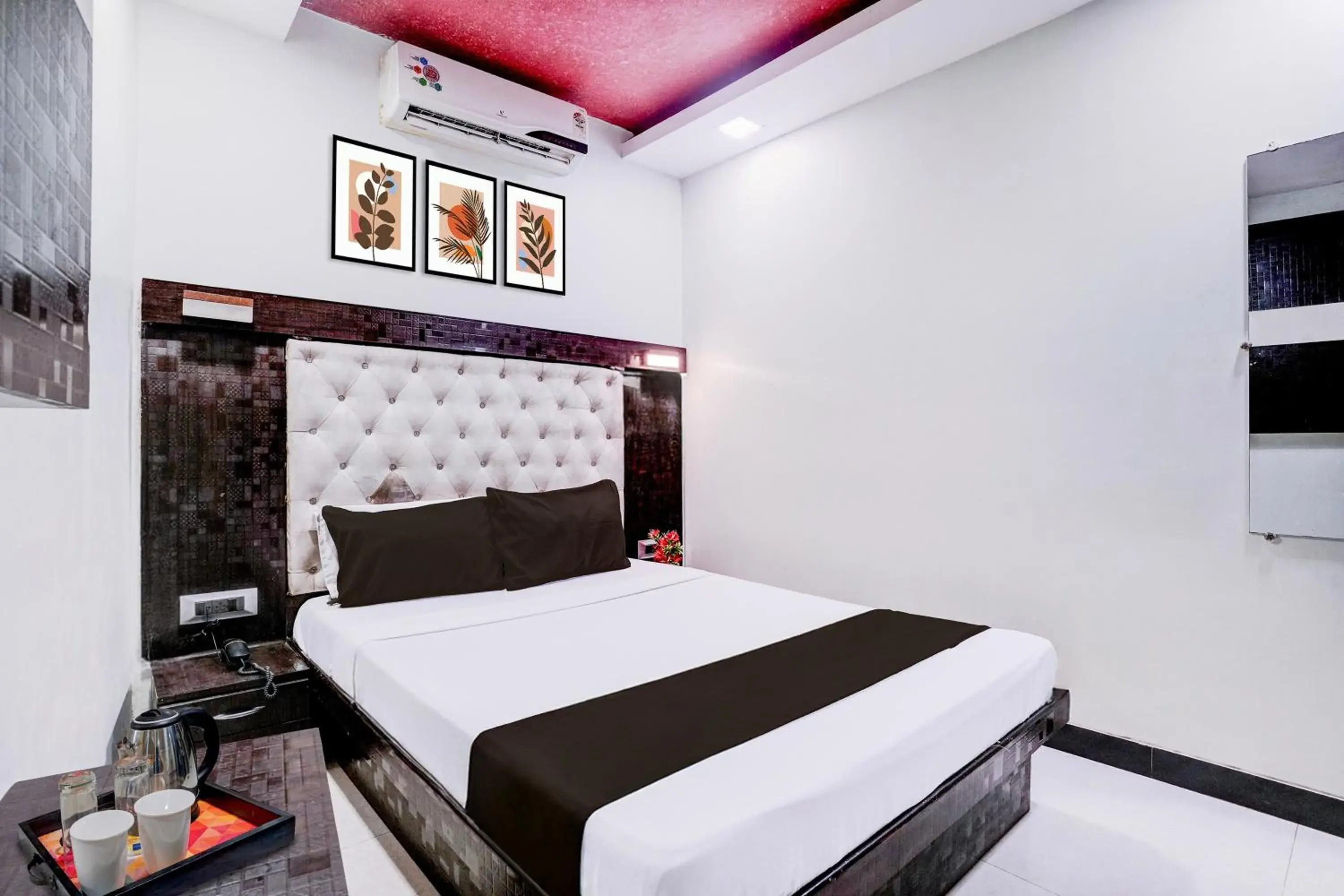 Bedroom, Bed in Super Collection O Asalpha near International Airport Bedroom, Bed in Super Collection O Asalpha near International Airport