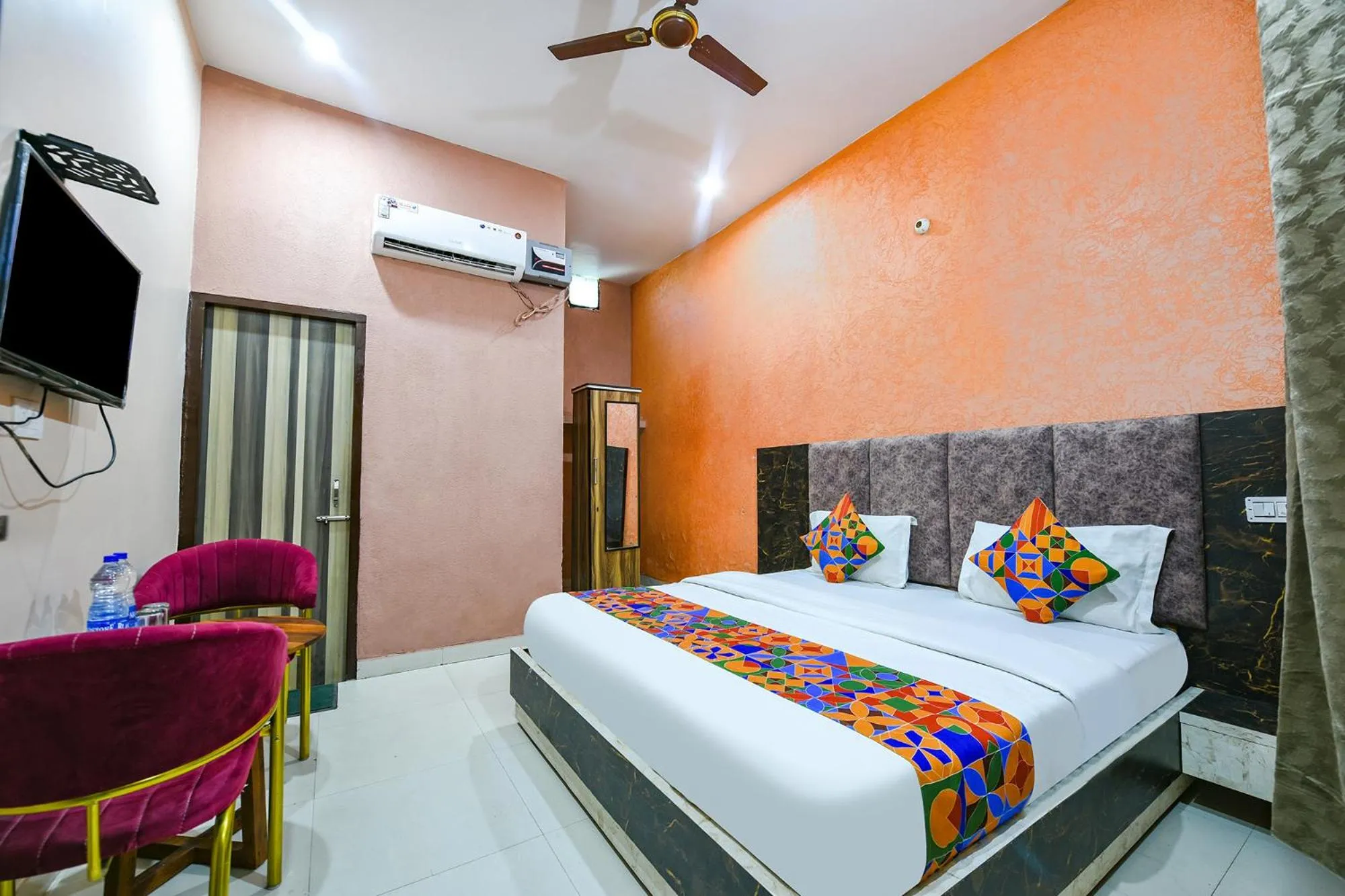 Bed in FabExpress Galaxy