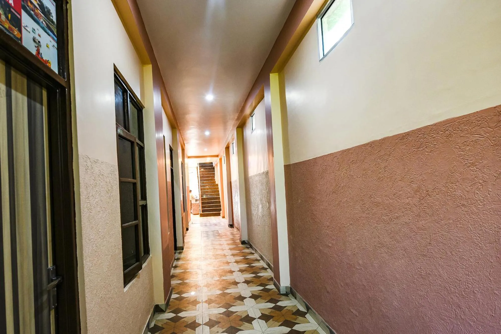 Lobby or reception in FabExpress Galaxy