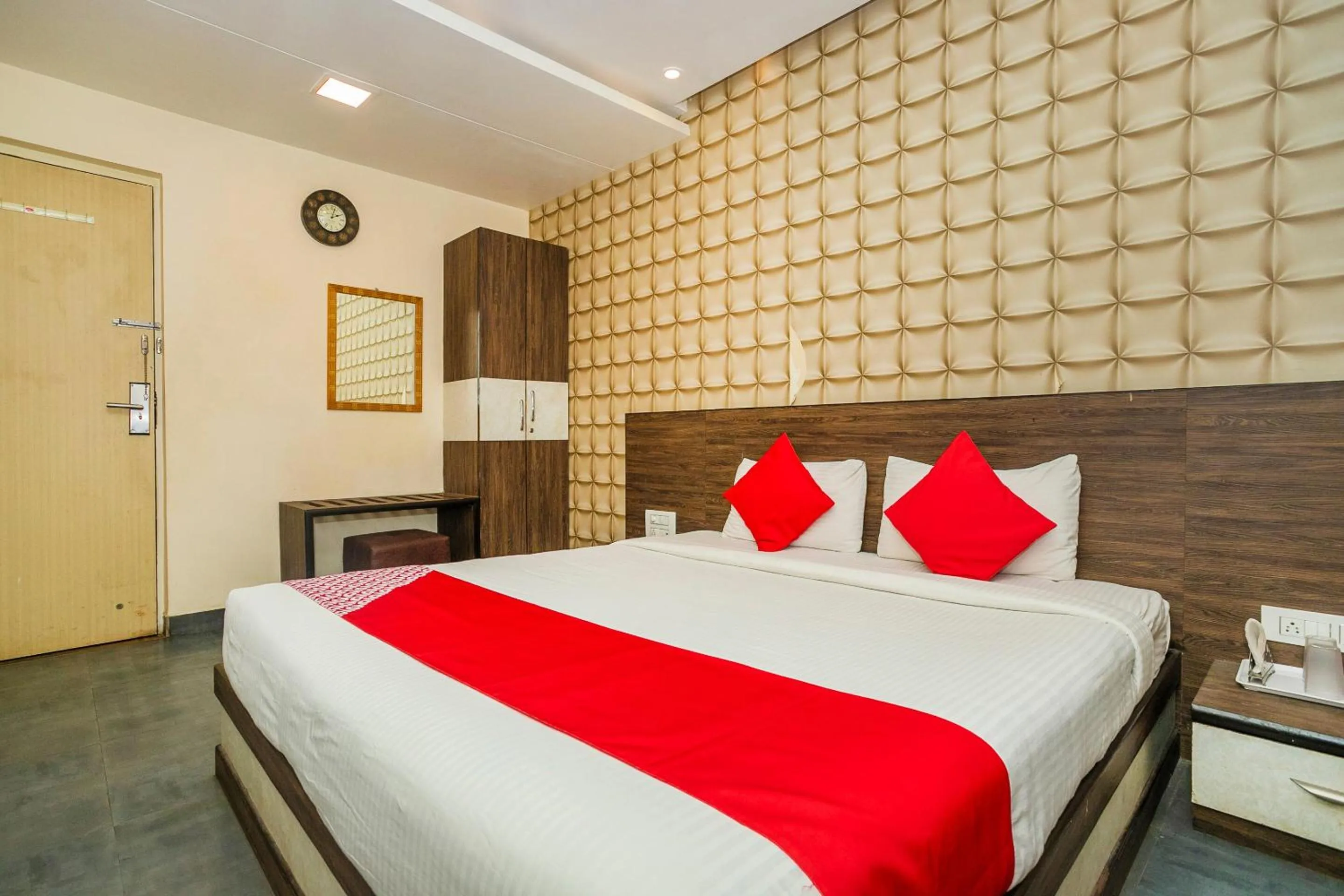 Bedroom, Bed in Collection O Indian Suites Near Sitara Restaurant