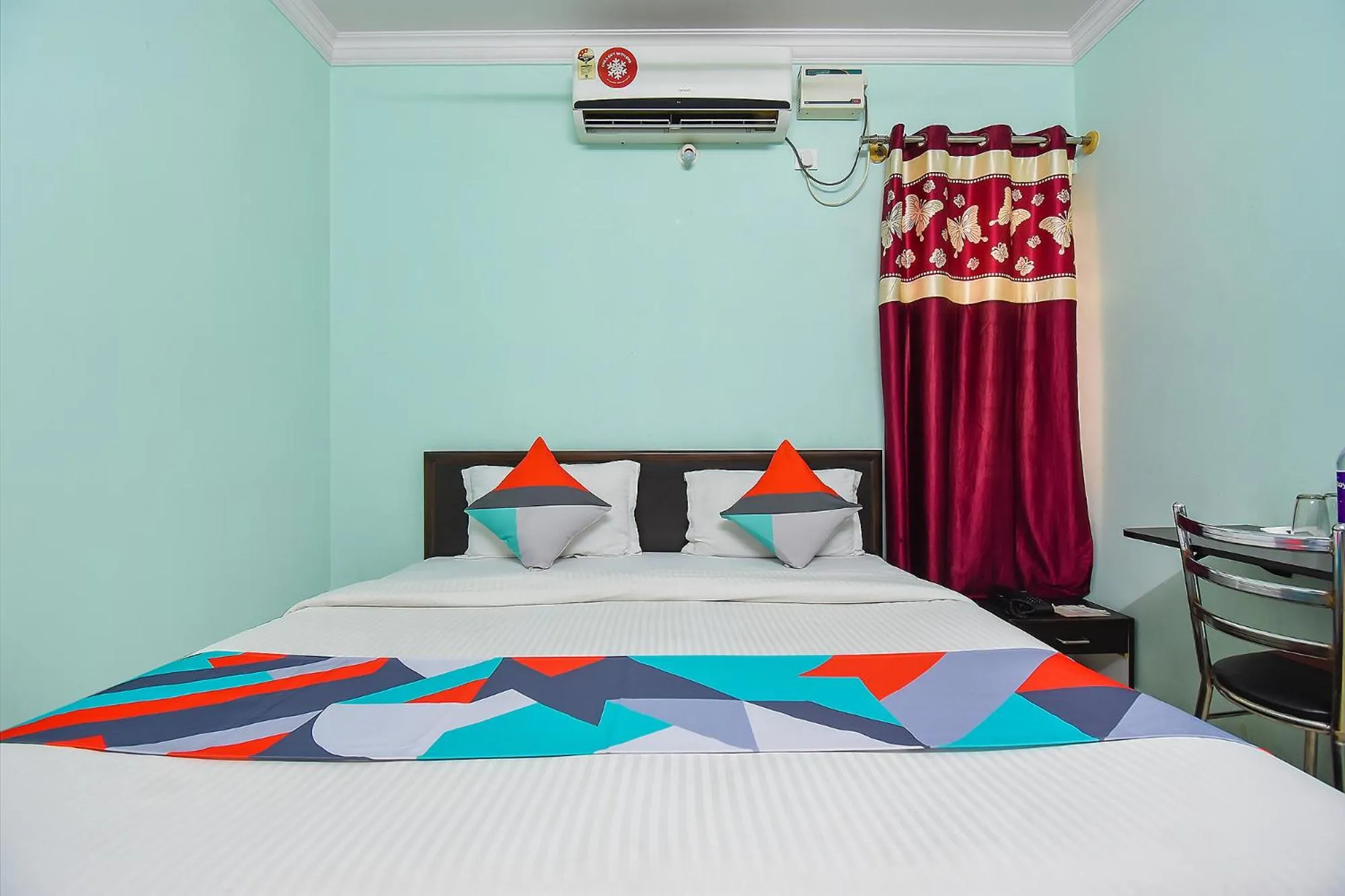 Bed in FabHotel Ivory Pearl - BTM Layout