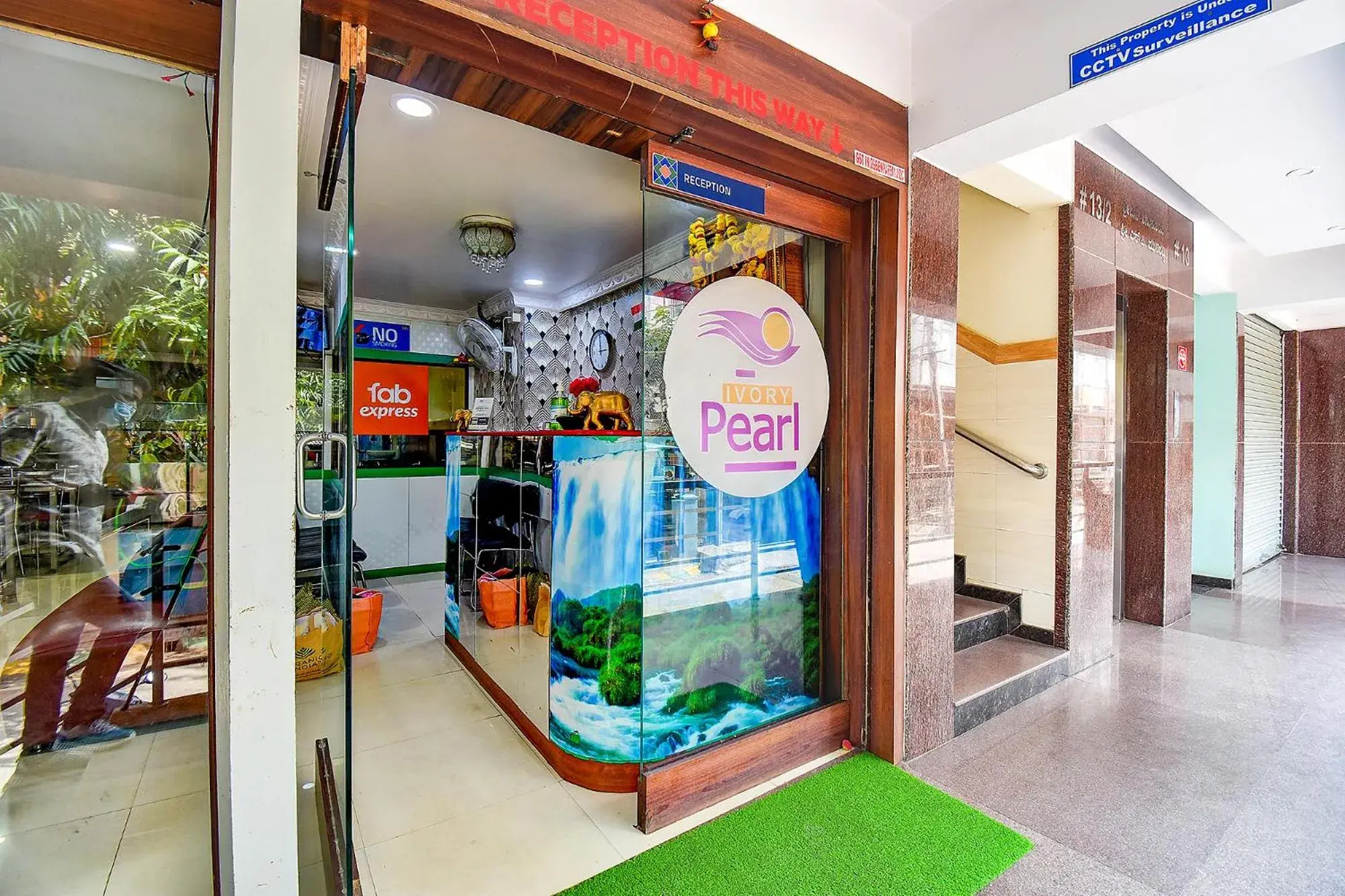 Facade/entrance in FabExpress Ivory Pearl - BTM Layout Facade/entrance in FabExpress Ivory Pearl - BTM Layout