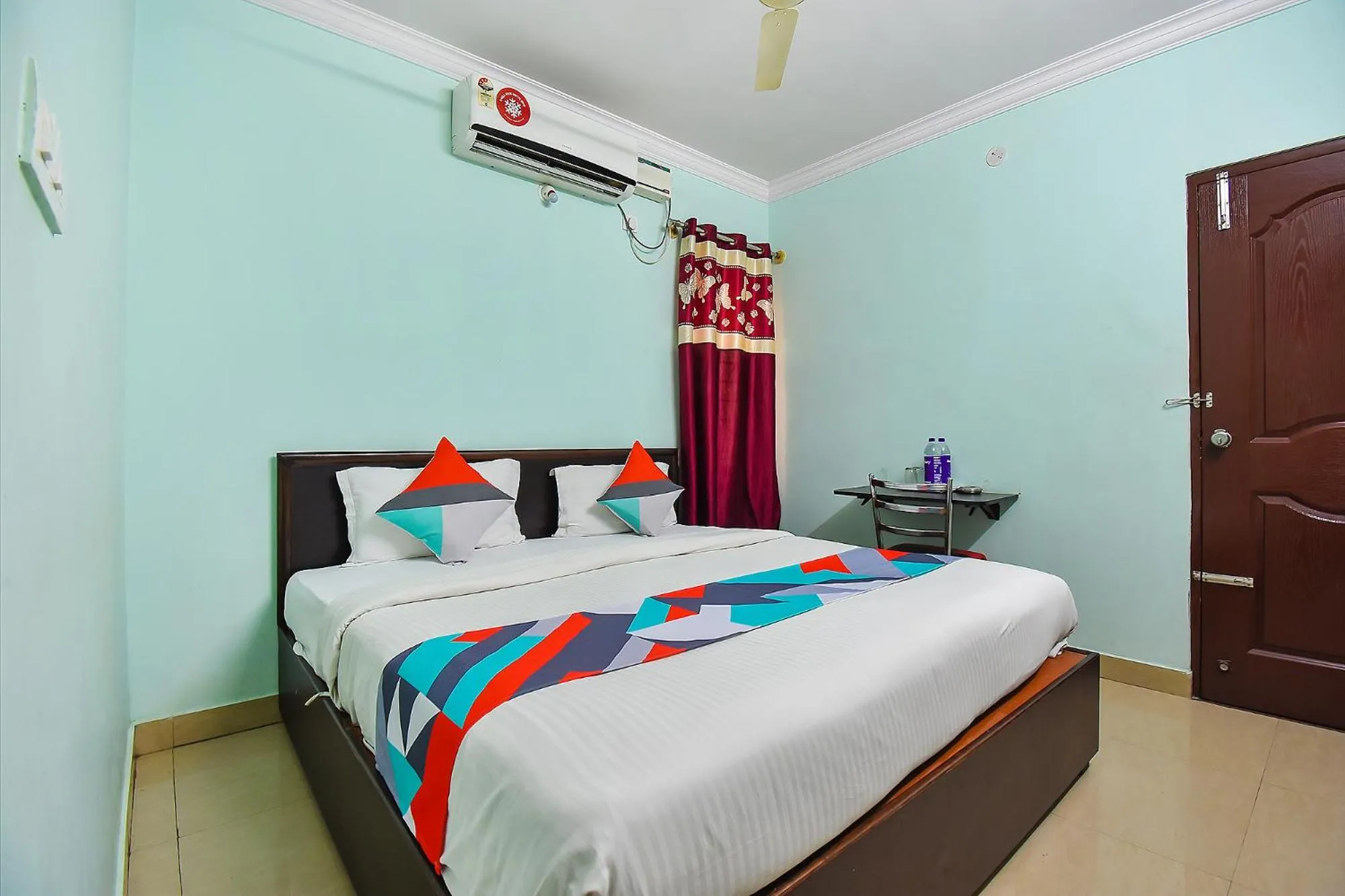 Bed in FabHotel Ivory Pearl - BTM Layout