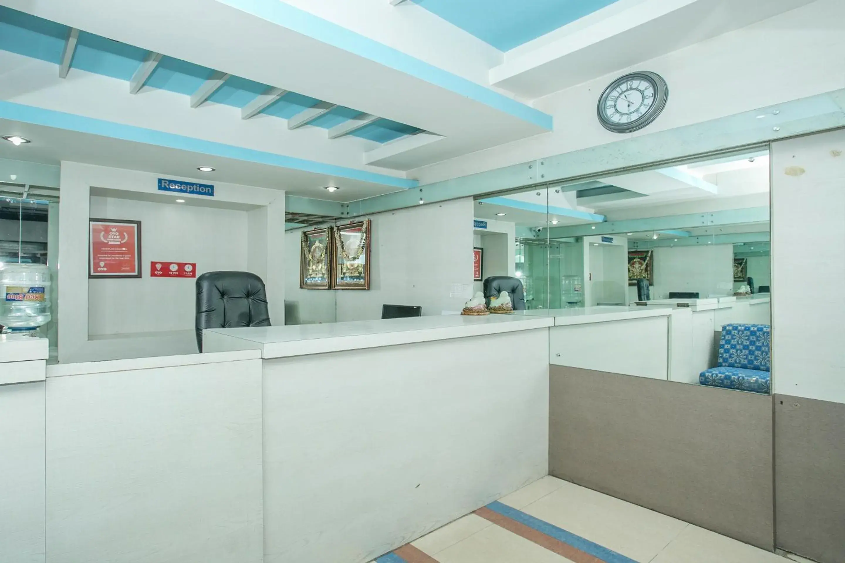 Lobby or reception in Hotel O ABHIMAANI COMFORTS Lobby or reception in Hotel O ABHIMAANI COMFORTS