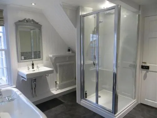 Bathroom in Coswarth House with breakfast at Rick Stein's