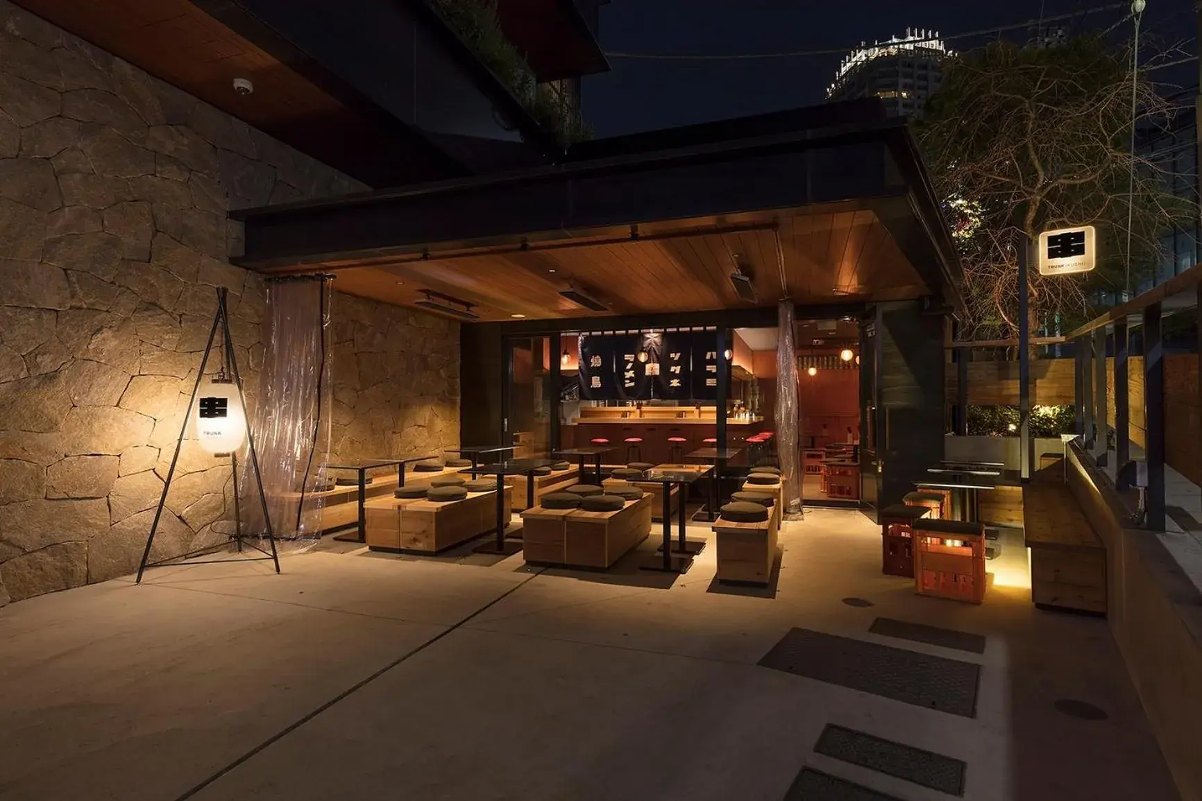 Restaurant/places to eat in TRUNK (HOTEL) Restaurant/places to eat in TRUNK (HOTEL)