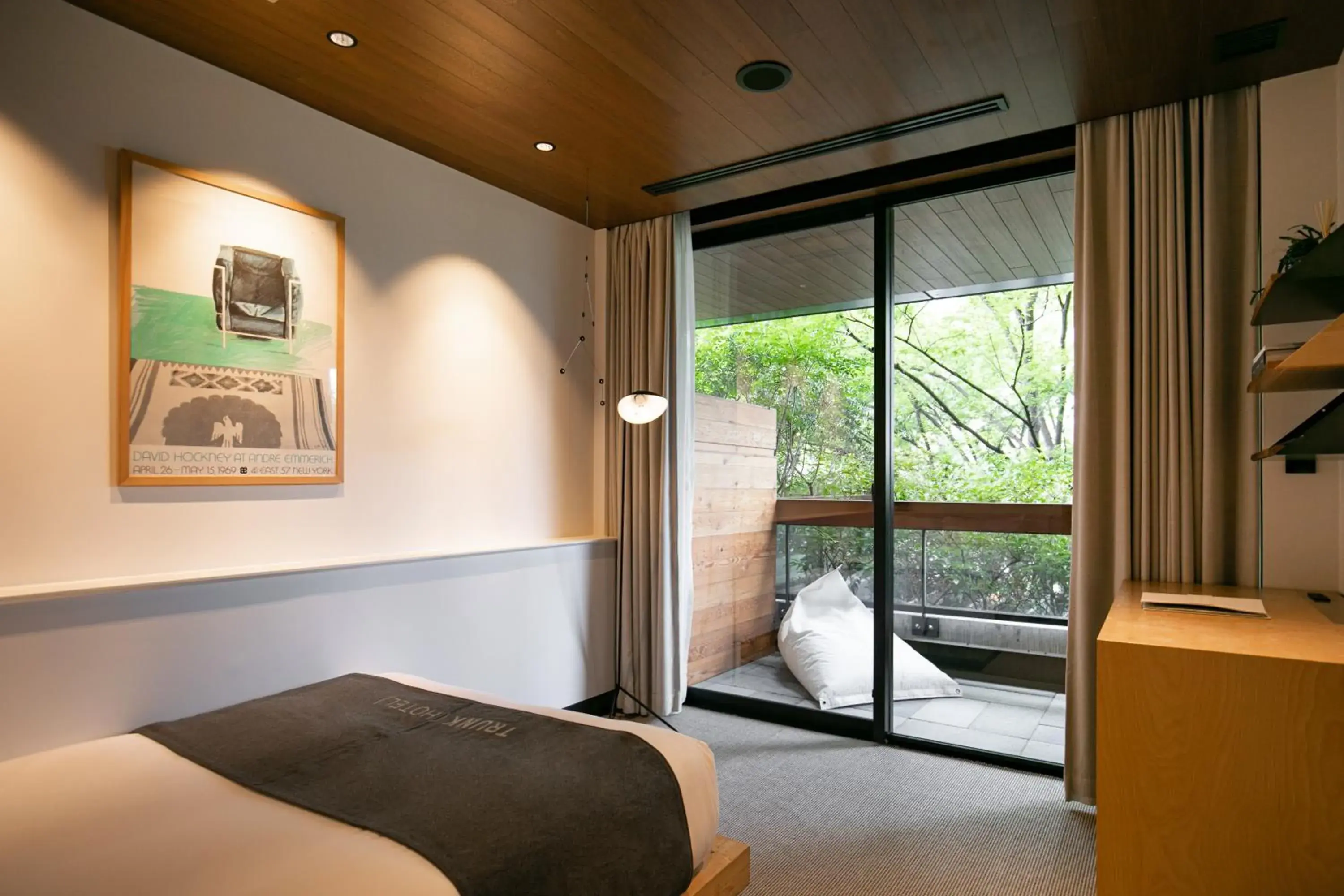Photo of the whole room, Bed in TRUNK (HOTEL) Photo of the whole room, Bed in TRUNK (HOTEL)