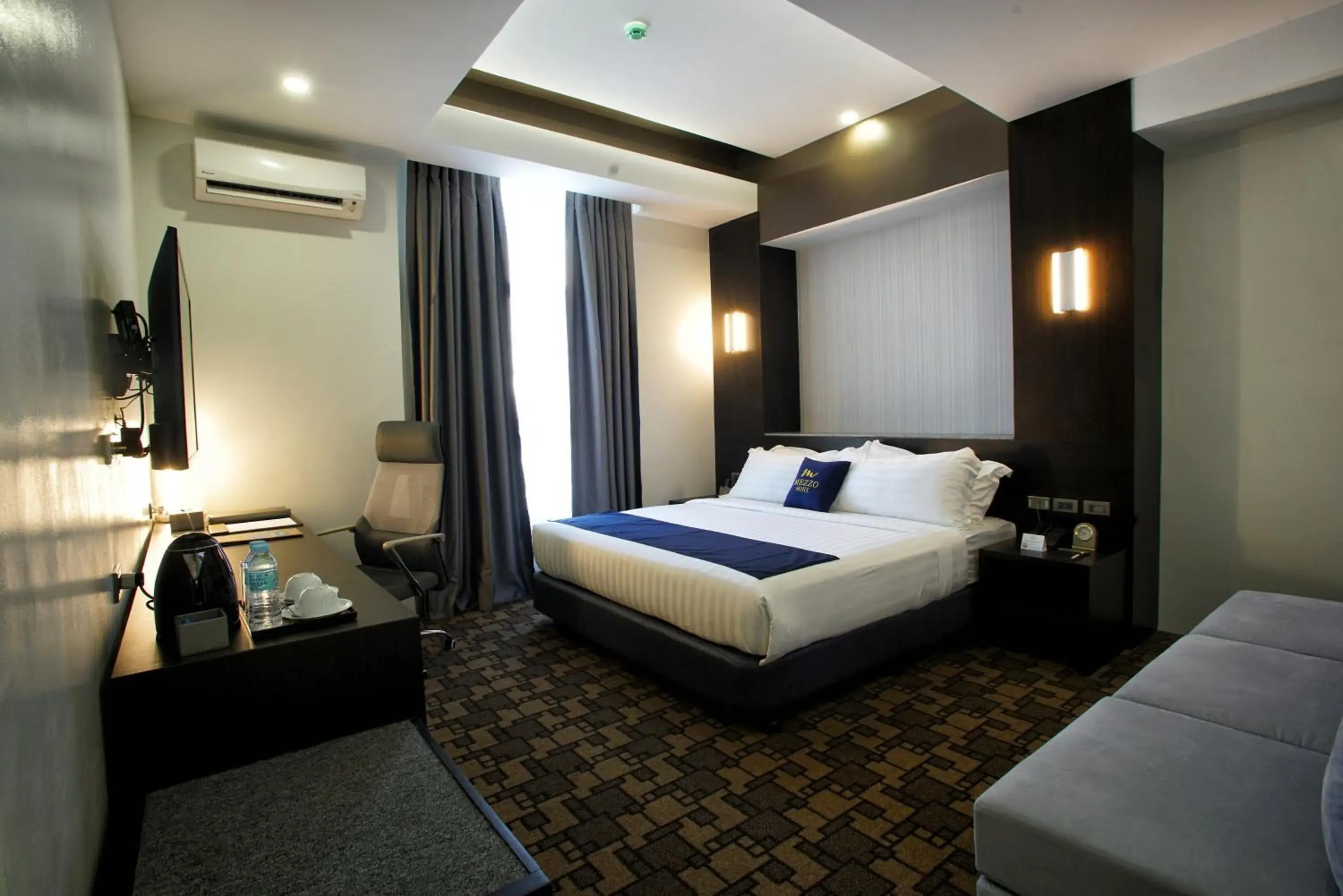 Deluxe Suite in Mezzo Hotel Deluxe Suite in Mezzo Hotel