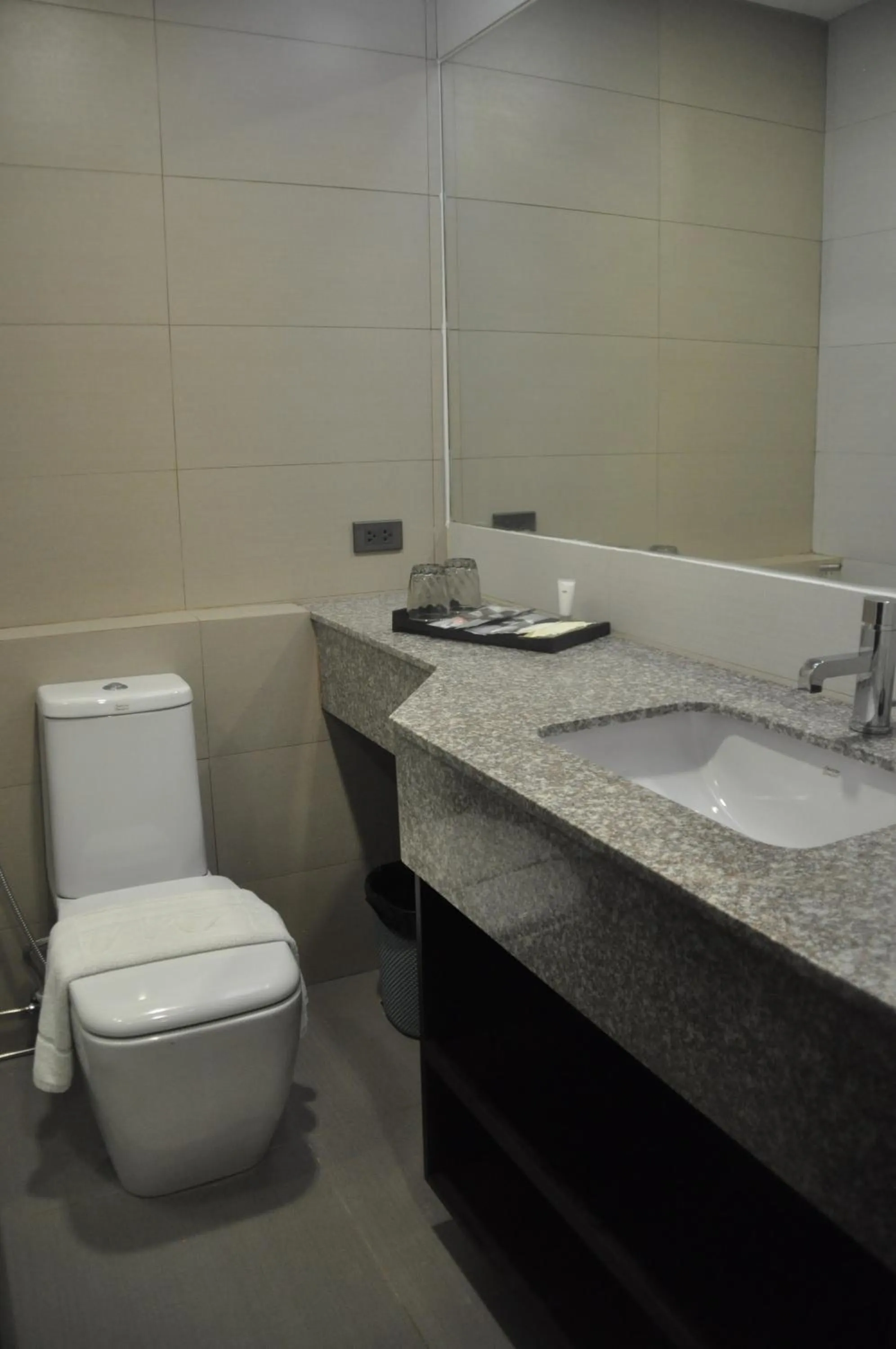 Toilet in Mezzo Hotel