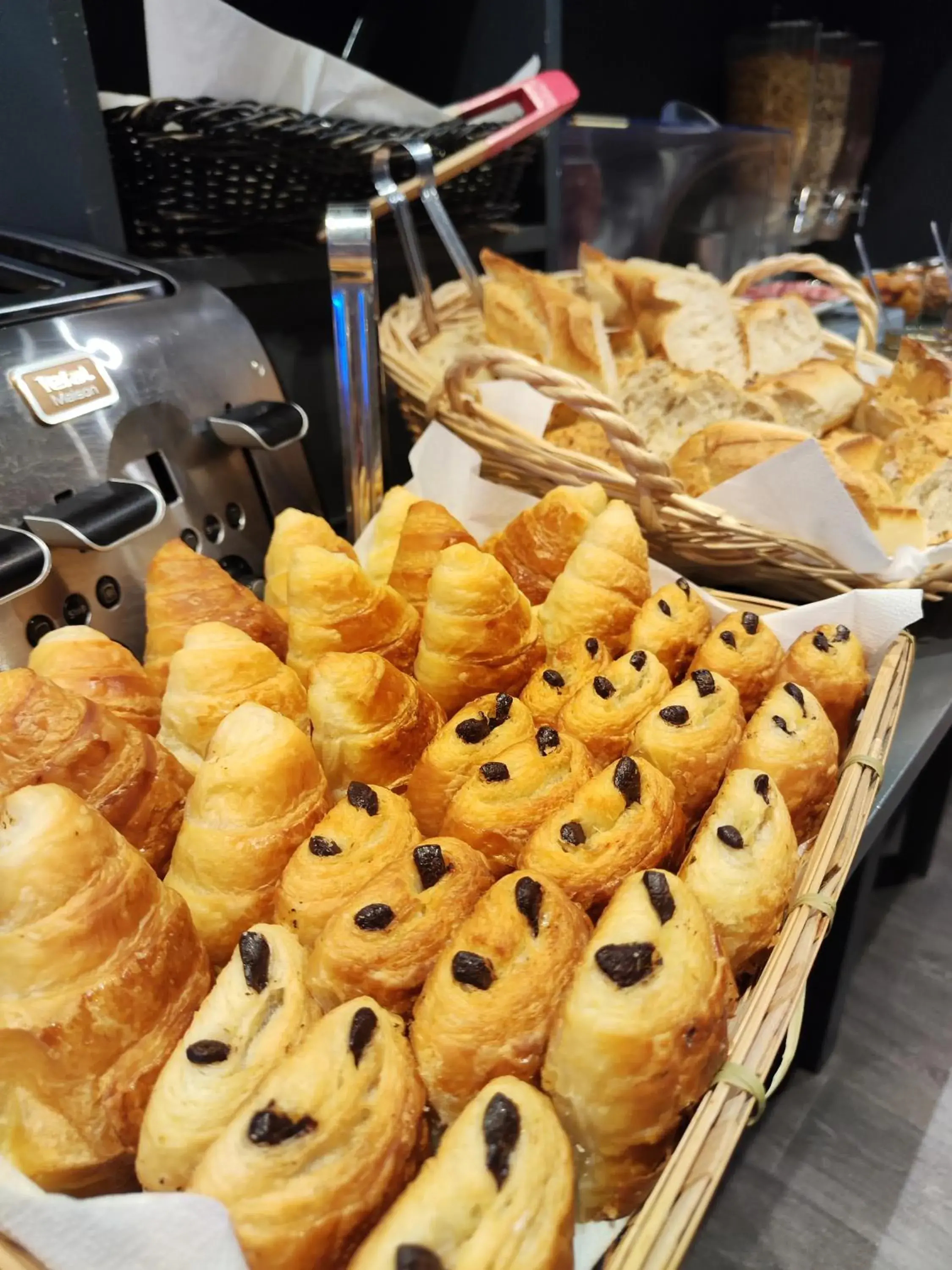 Breakfast in Hôtel des Alpes Breakfast in Hôtel des Alpes