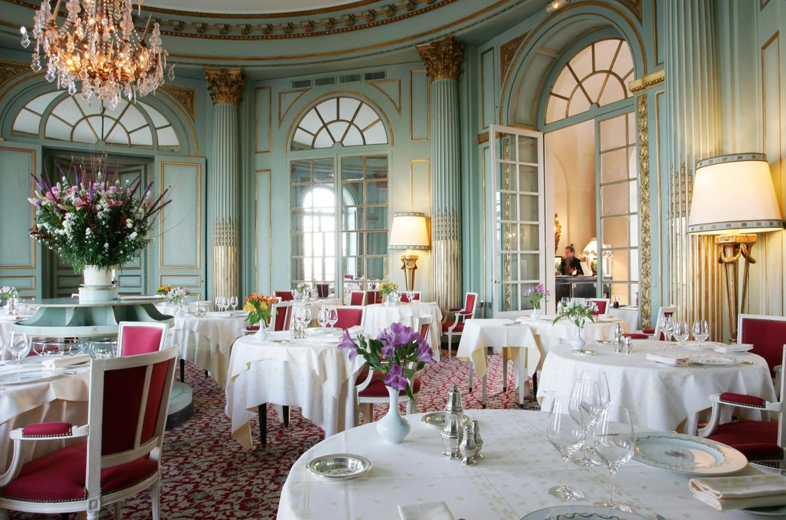 Restaurant/places to eat in Château D'artigny