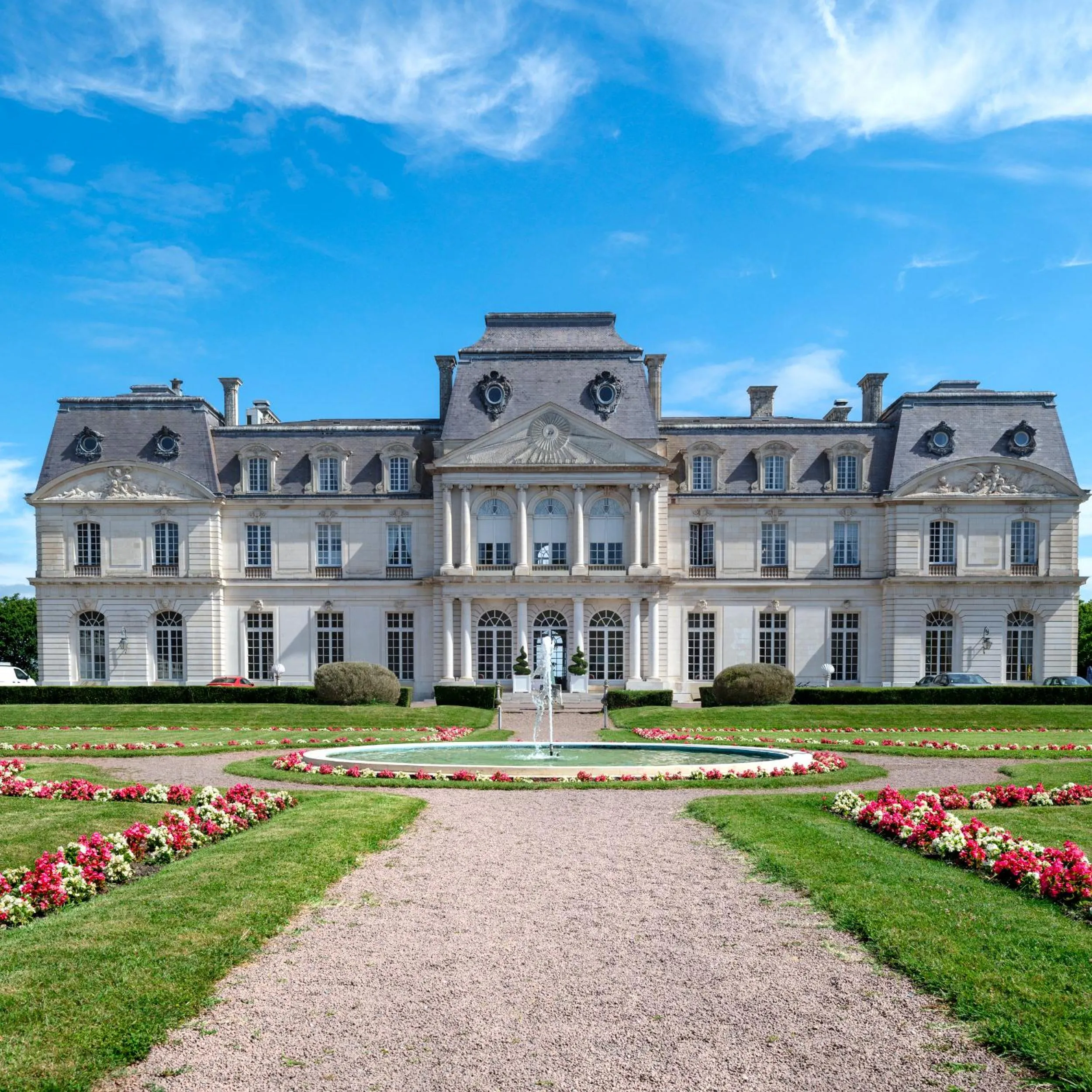 Property building in Château D'artigny
