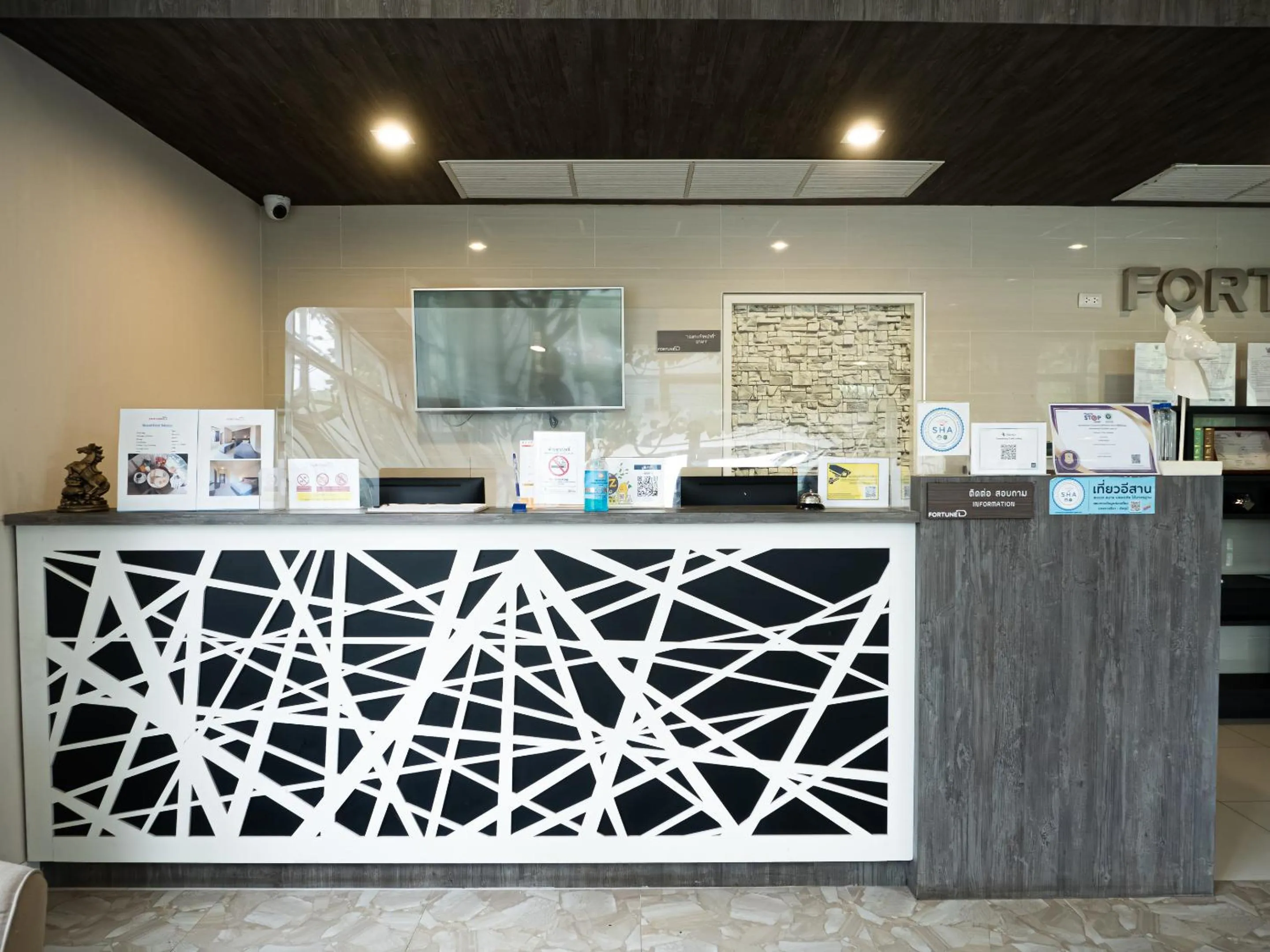 Lobby or reception in Fortune D Plus Hotel Khaoyai