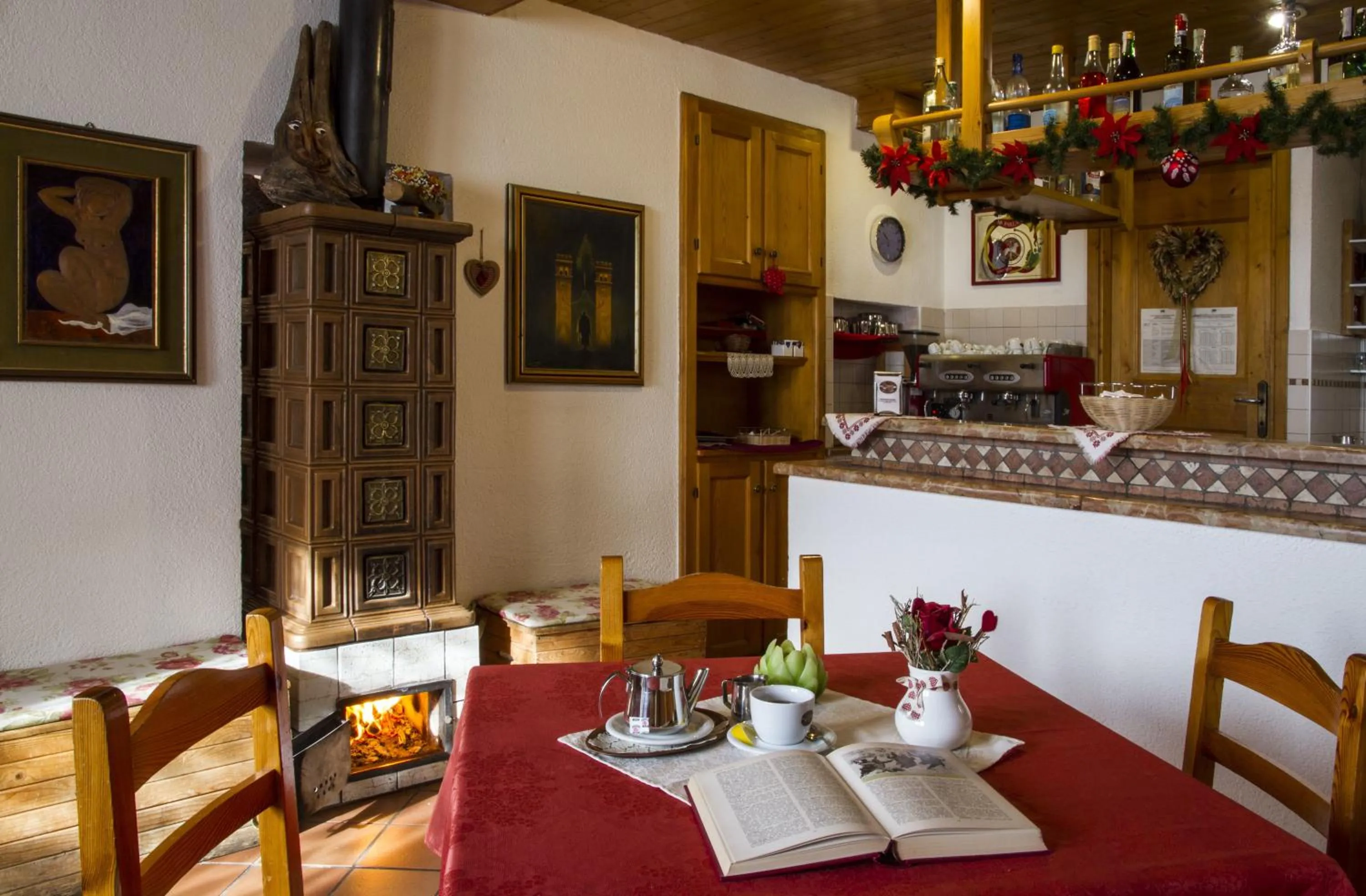 Lounge or bar in Hotel Al Pelmo Wellness