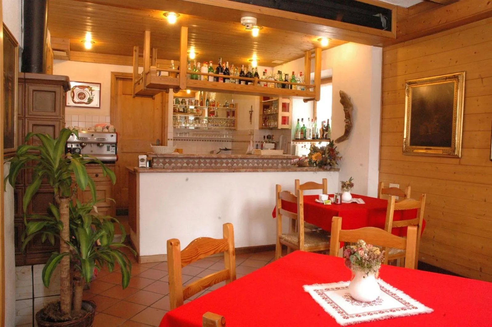 Lounge or bar in Hotel Al Pelmo Wellness