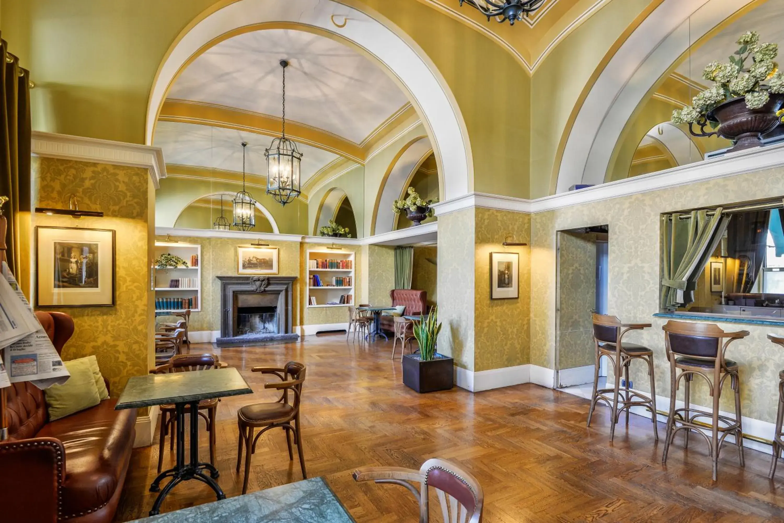 Lounge or bar in Albergo Alla Posta Lounge or bar in Albergo Alla Posta