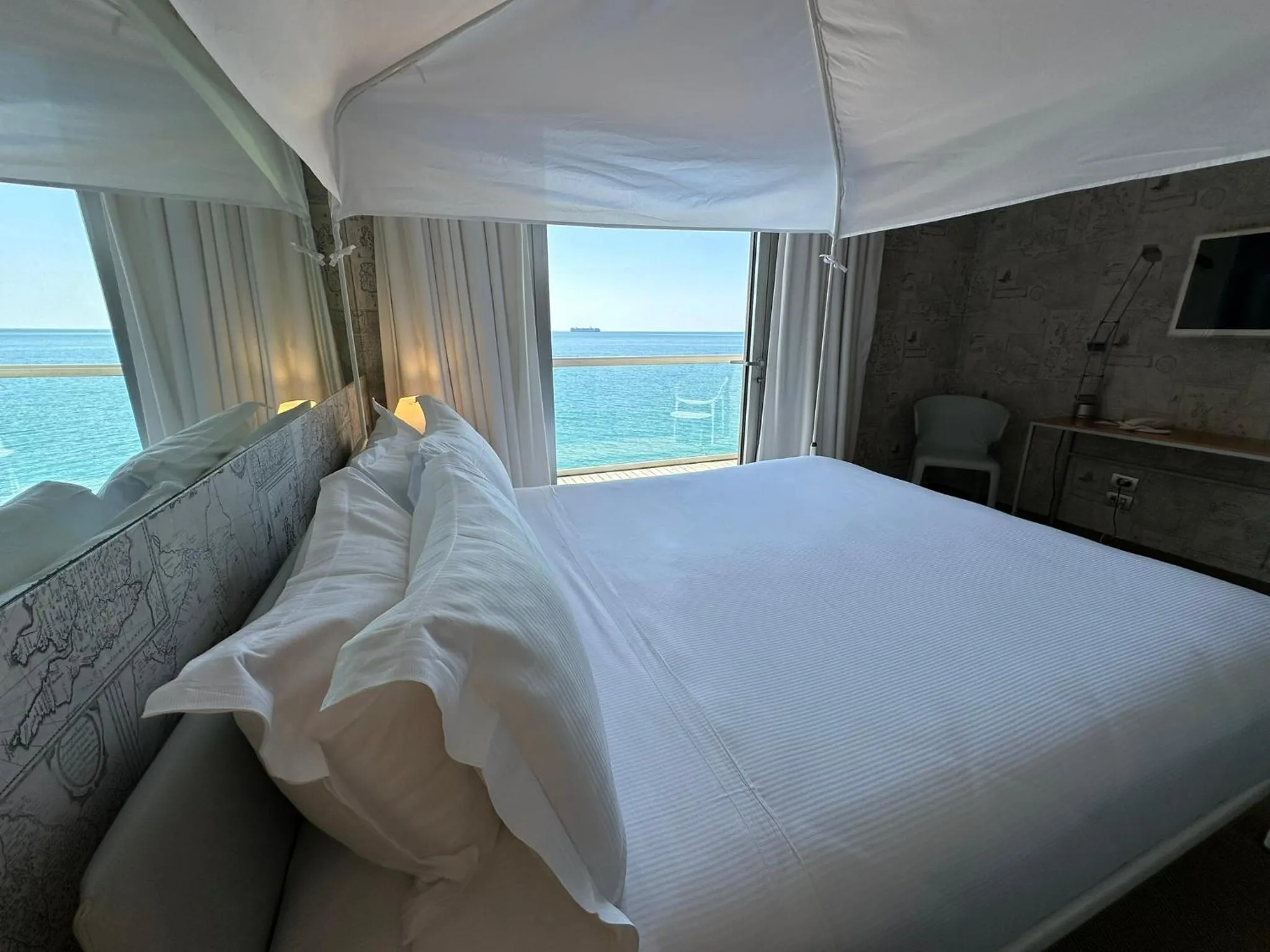 Sea view, Bed in Hotel Miramare - Adults Only con Private Spa