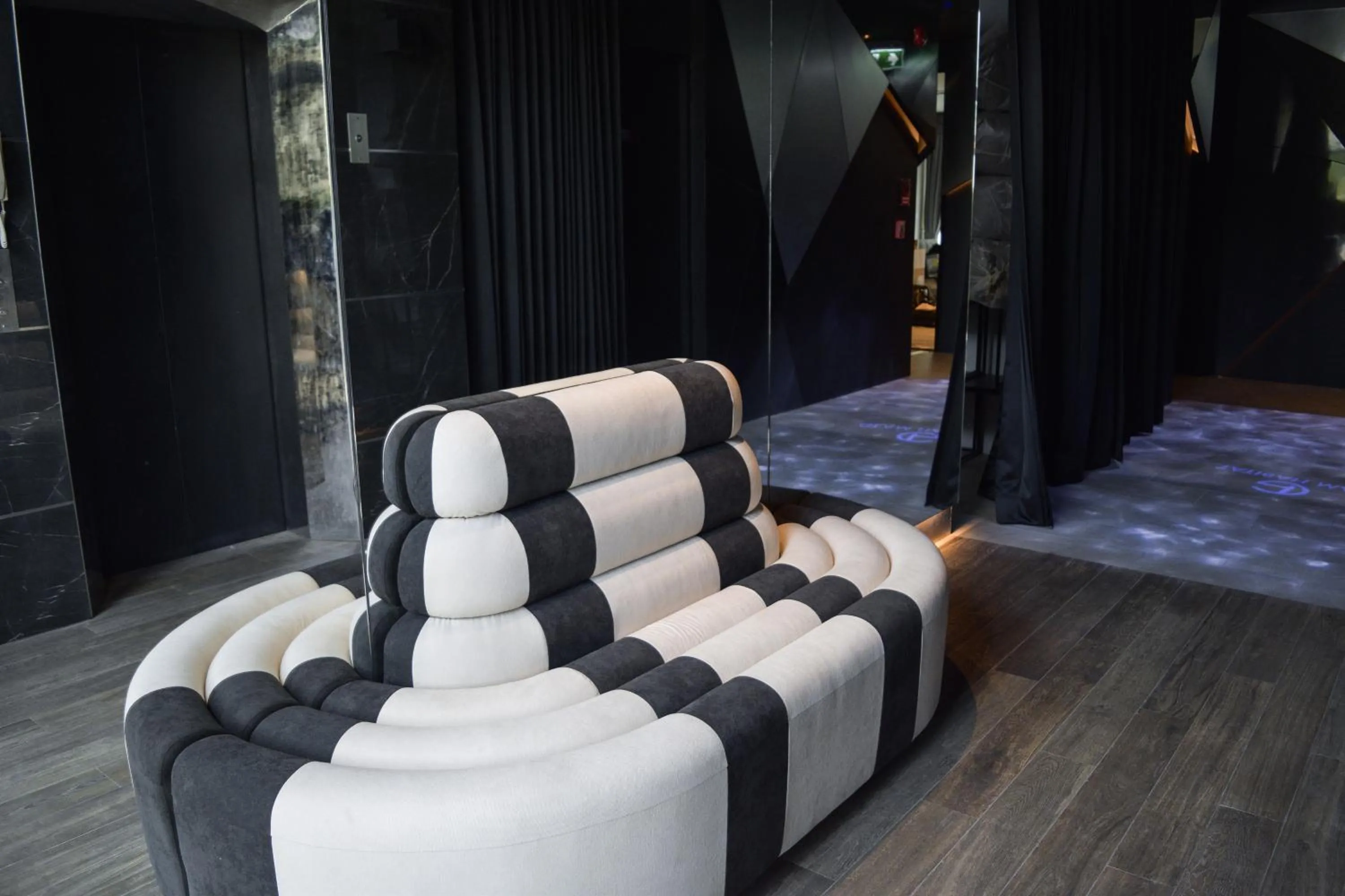 Area and facilities in Glam Habitat - SHA Extra Plus