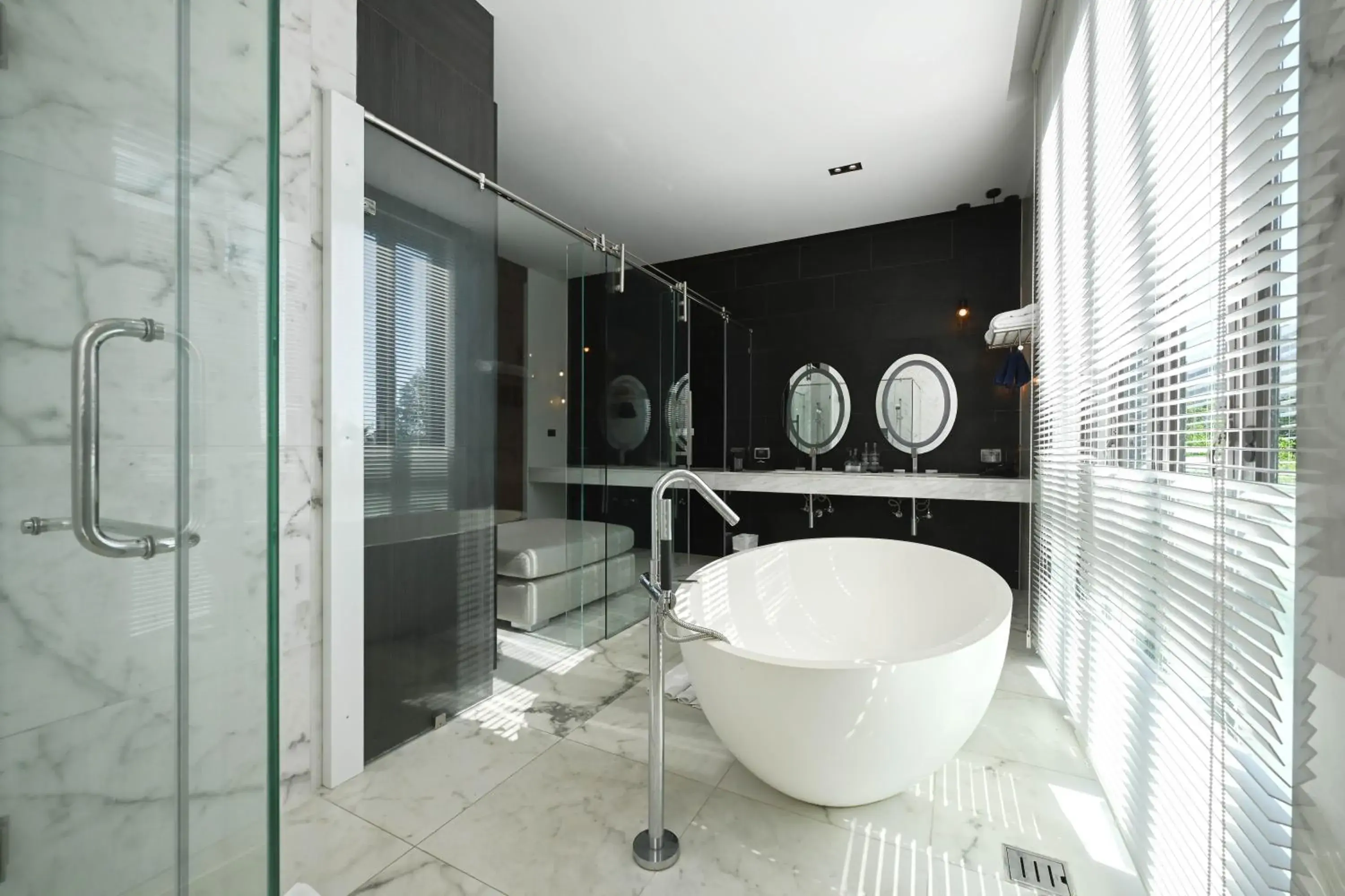 Bathroom in Glam Habitat - SHA Extra Plus Bathroom in Glam Habitat - SHA Extra Plus