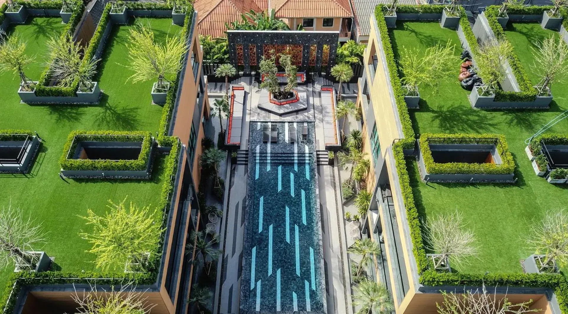 Swimming pool in Glam Habitat - SHA Extra Plus Swimming pool in Glam Habitat - SHA Extra Plus