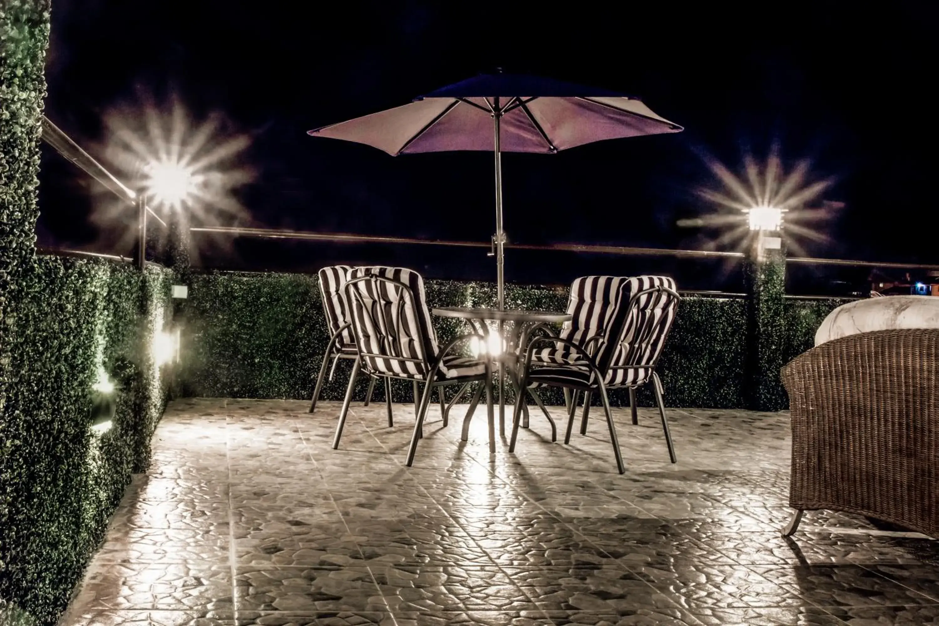 Patio in Verovino Suites Patio in Verovino Suites