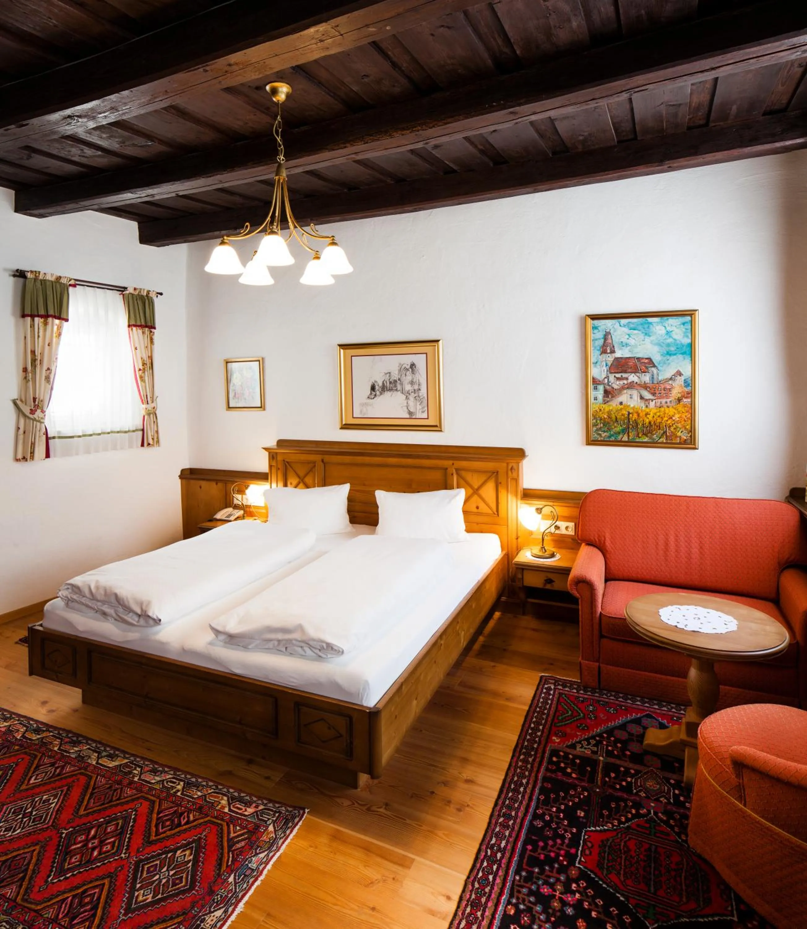 Bed in Kirchenwirt Hotel Restaurant Wachau