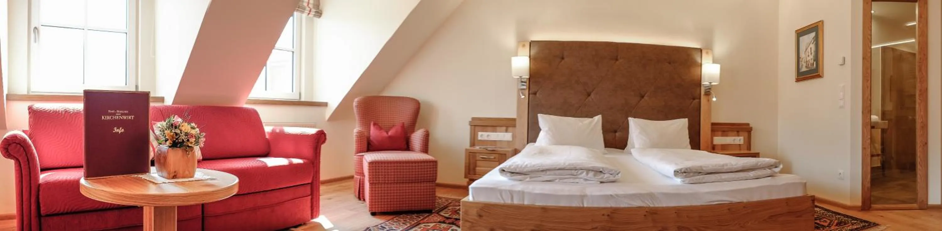 Bed in Kirchenwirt Hotel Restaurant Wachau