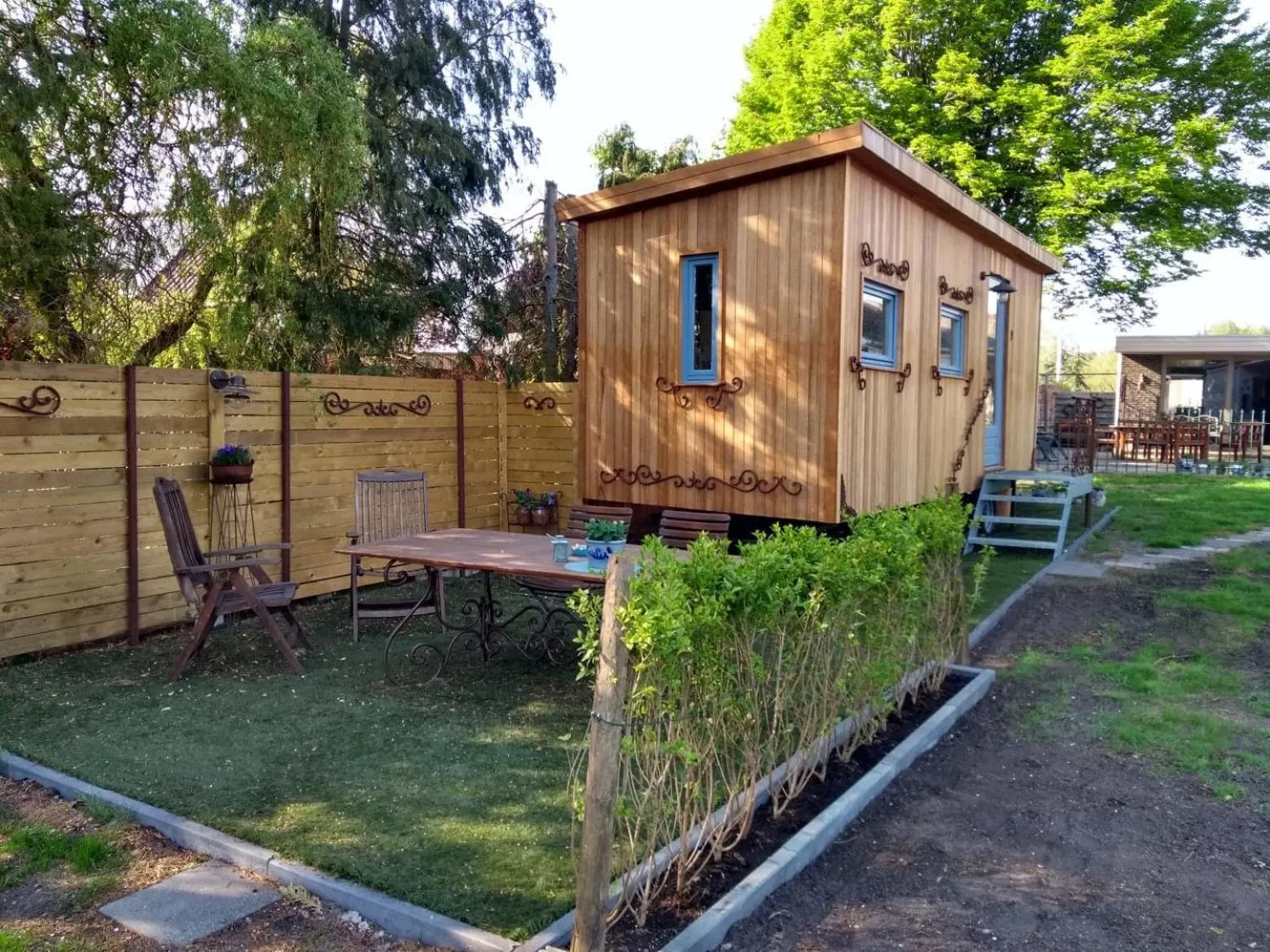 Property building in B&B Dream On Wheels