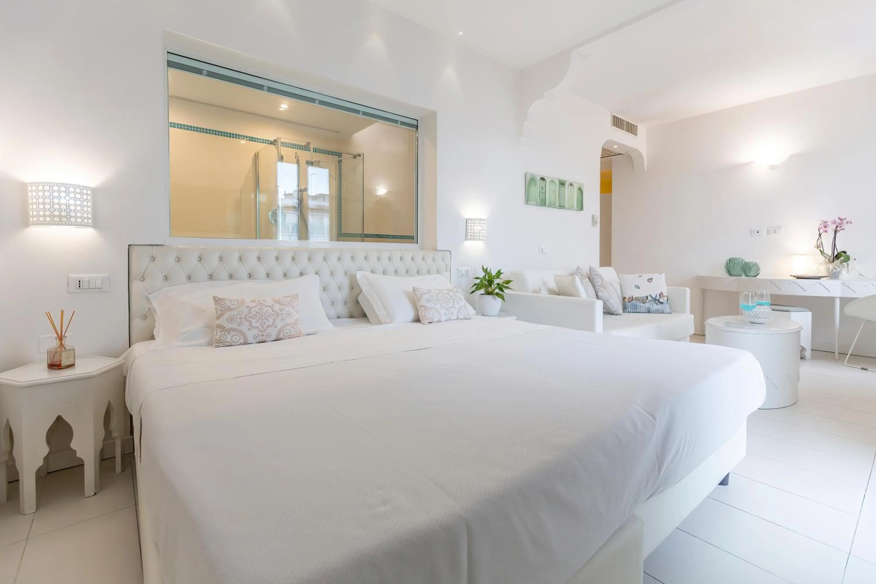 Photo of the whole room, Bed in Hotel Al Cavallino Bianco