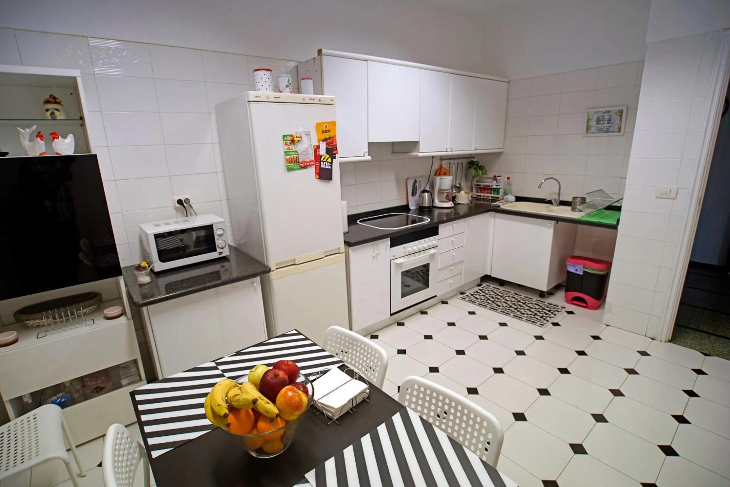 Communal kitchen in Casa Kilig